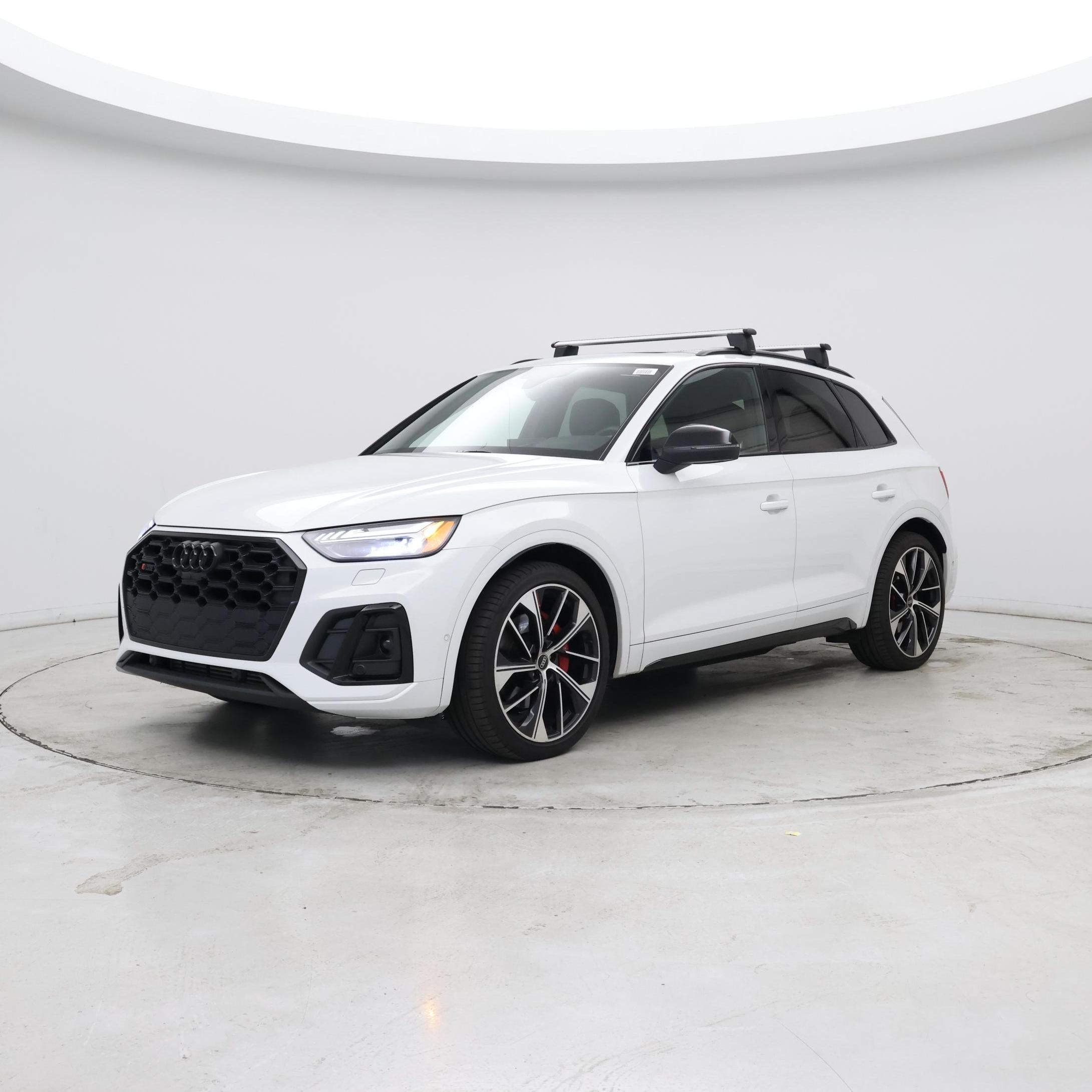 Thumbnail: 2022 Audi SQ5 - 3
