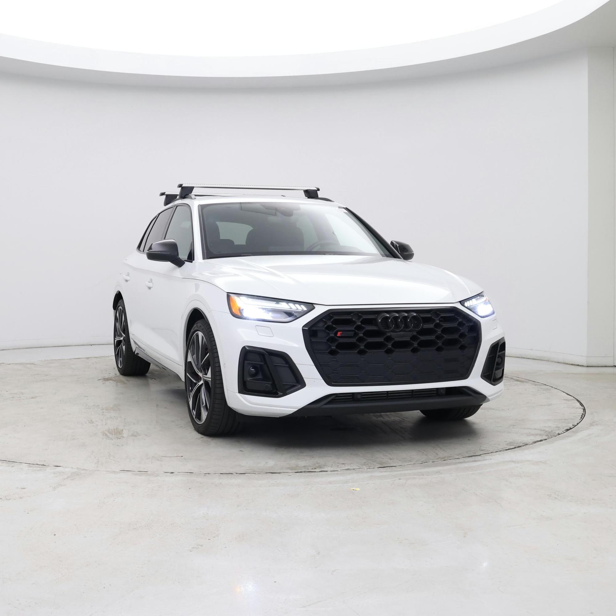 Thumbnail: 2022 Audi SQ5 - 5