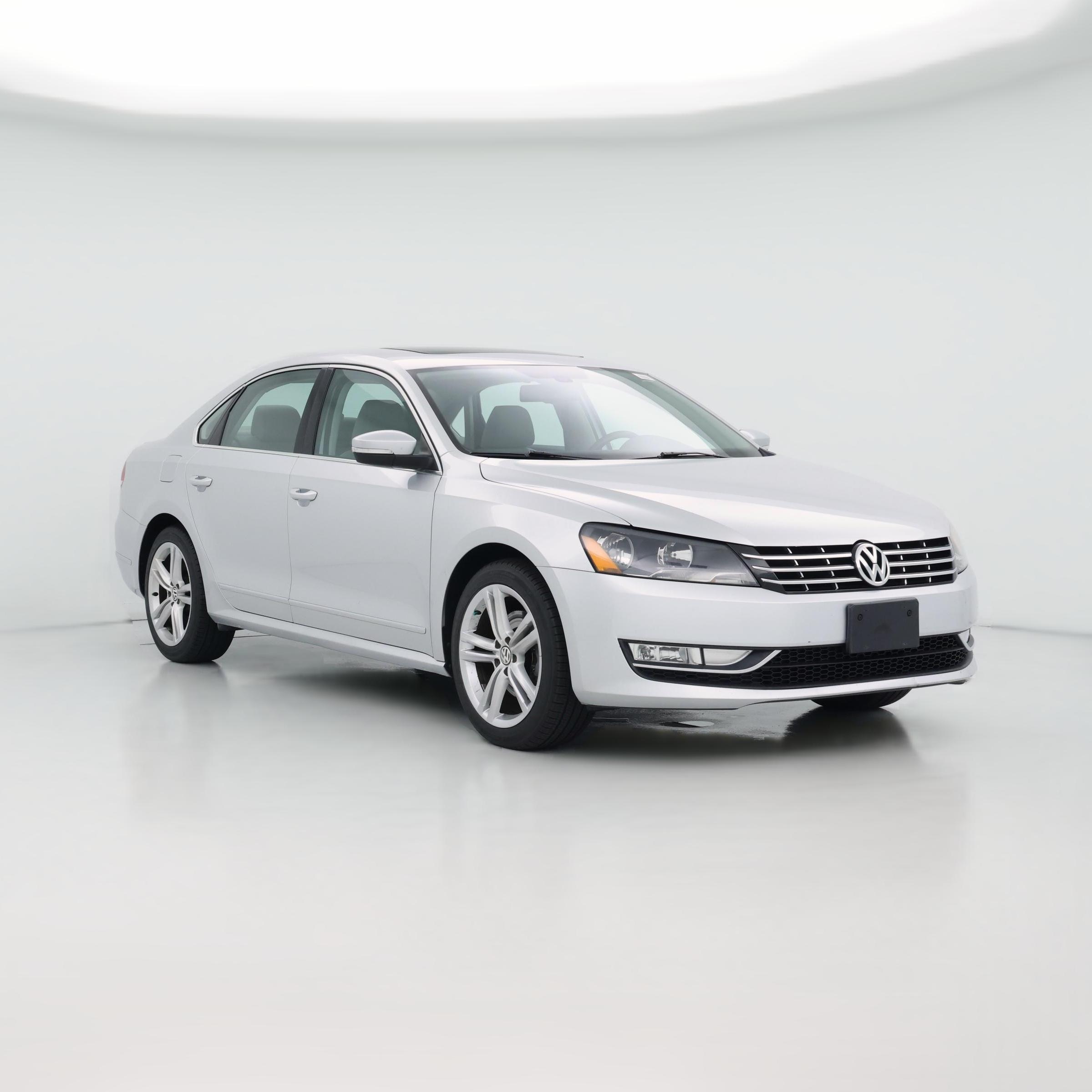 Thumbnail: 2015 Volkswagen Passat - 1