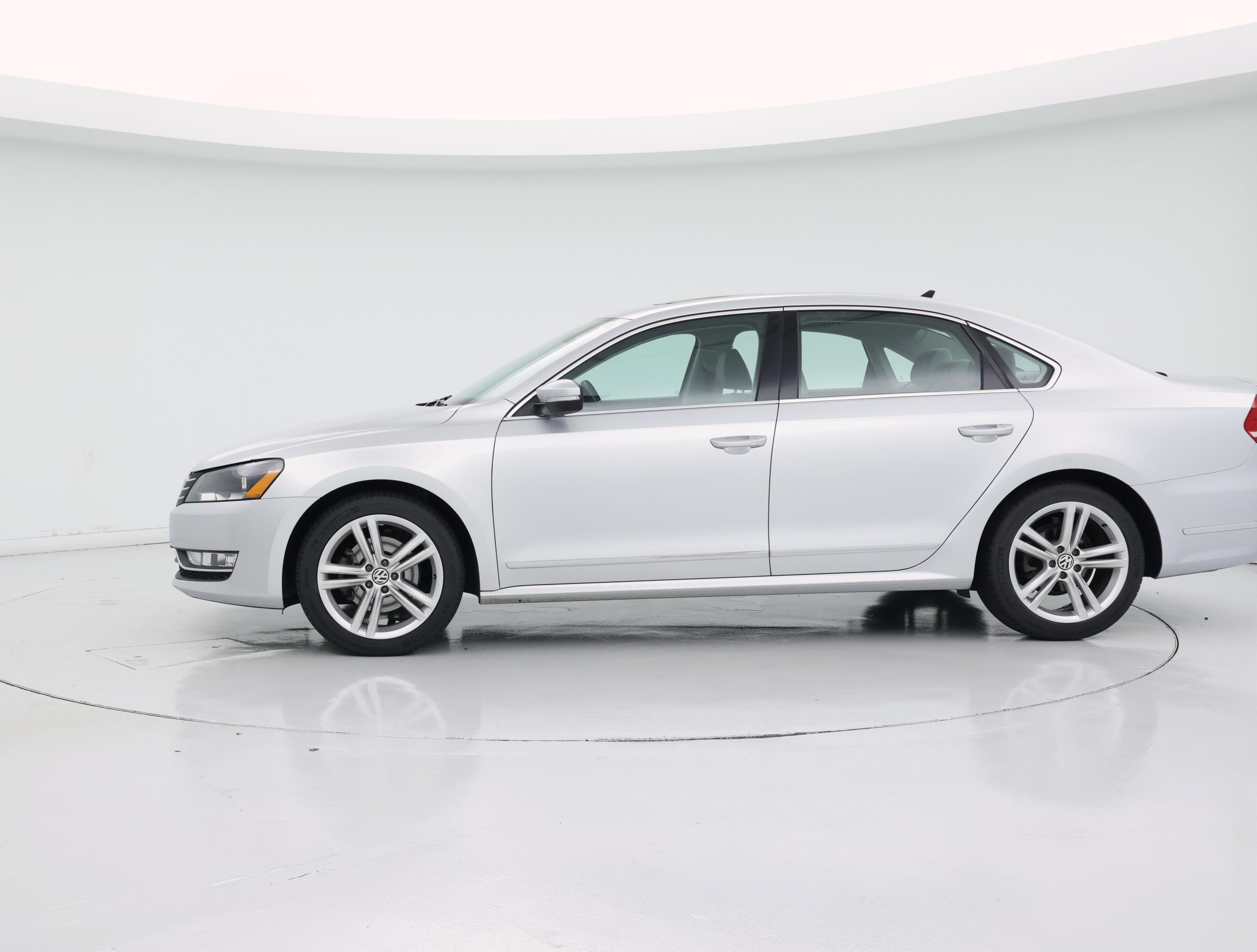Thumbnail: 2015 Volkswagen Passat - 3