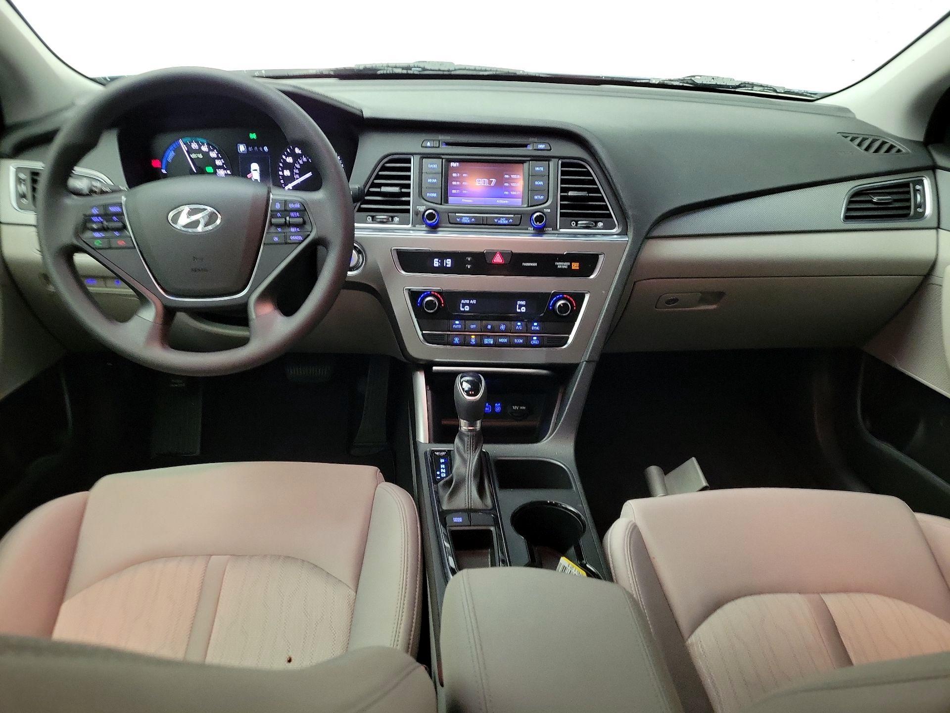 Thumbnail: 2016 Hyundai Sonata - 9