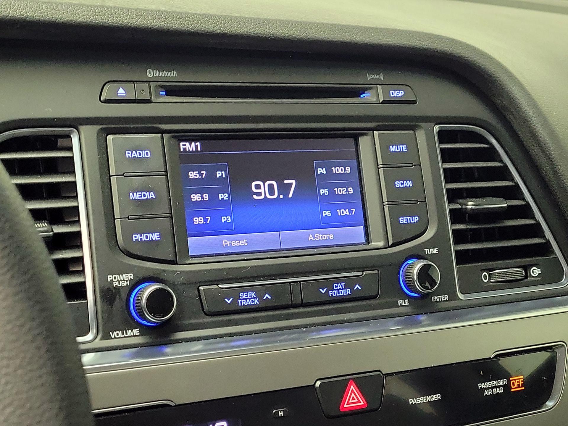 Thumbnail: 2016 Hyundai Sonata - 15