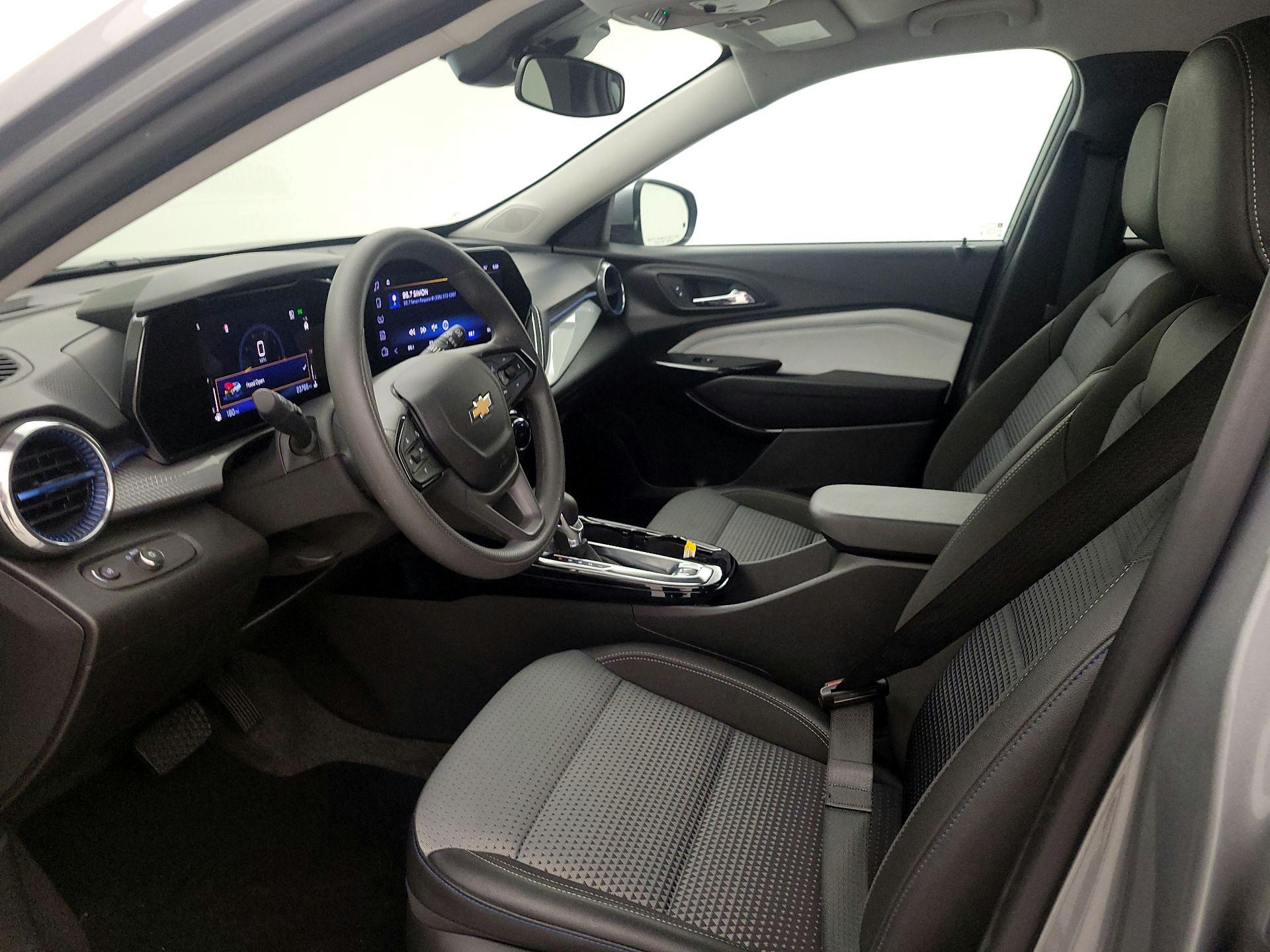 Thumbnail: 2025 Chevrolet Trax - 11