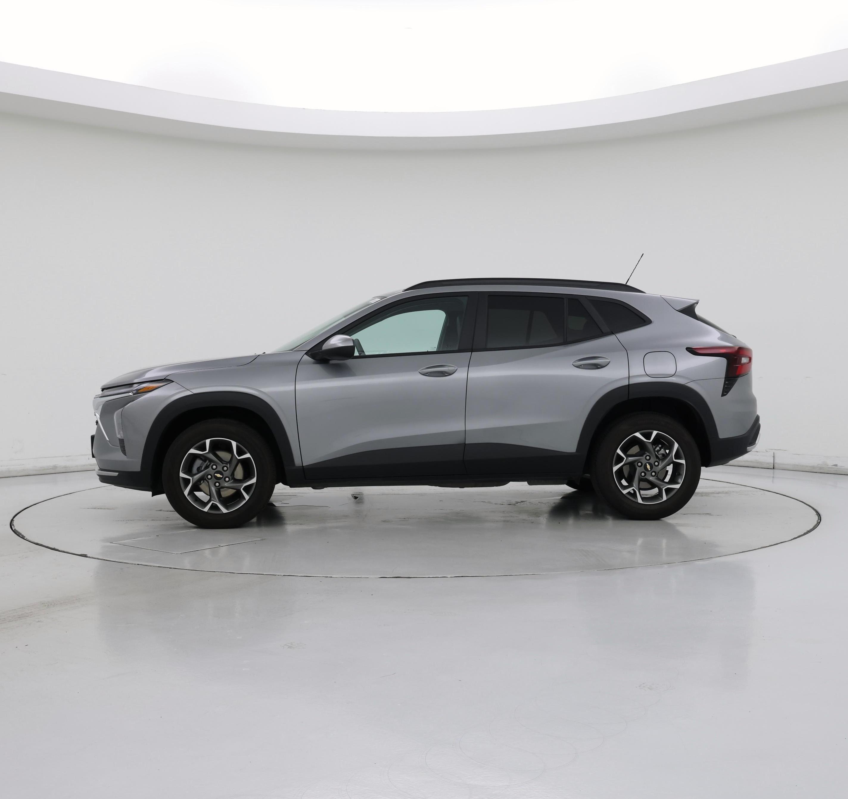 Thumbnail: 2025 Chevrolet Trax - 3