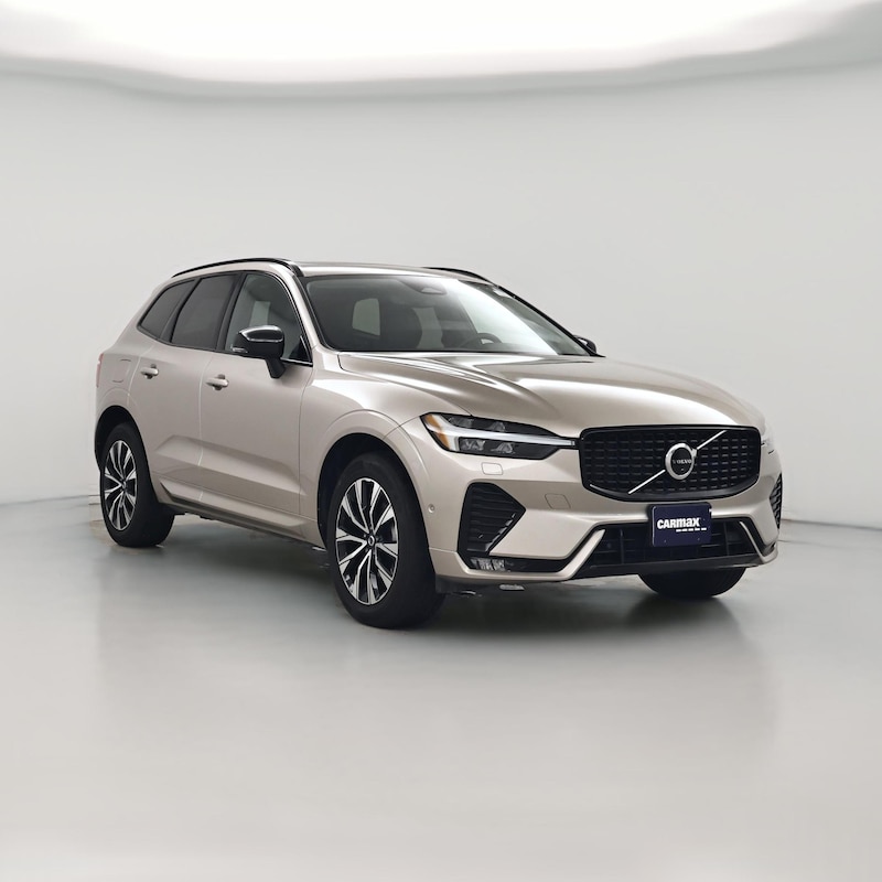 2023 Volvo XC60 B5 Plus Dark Theme
