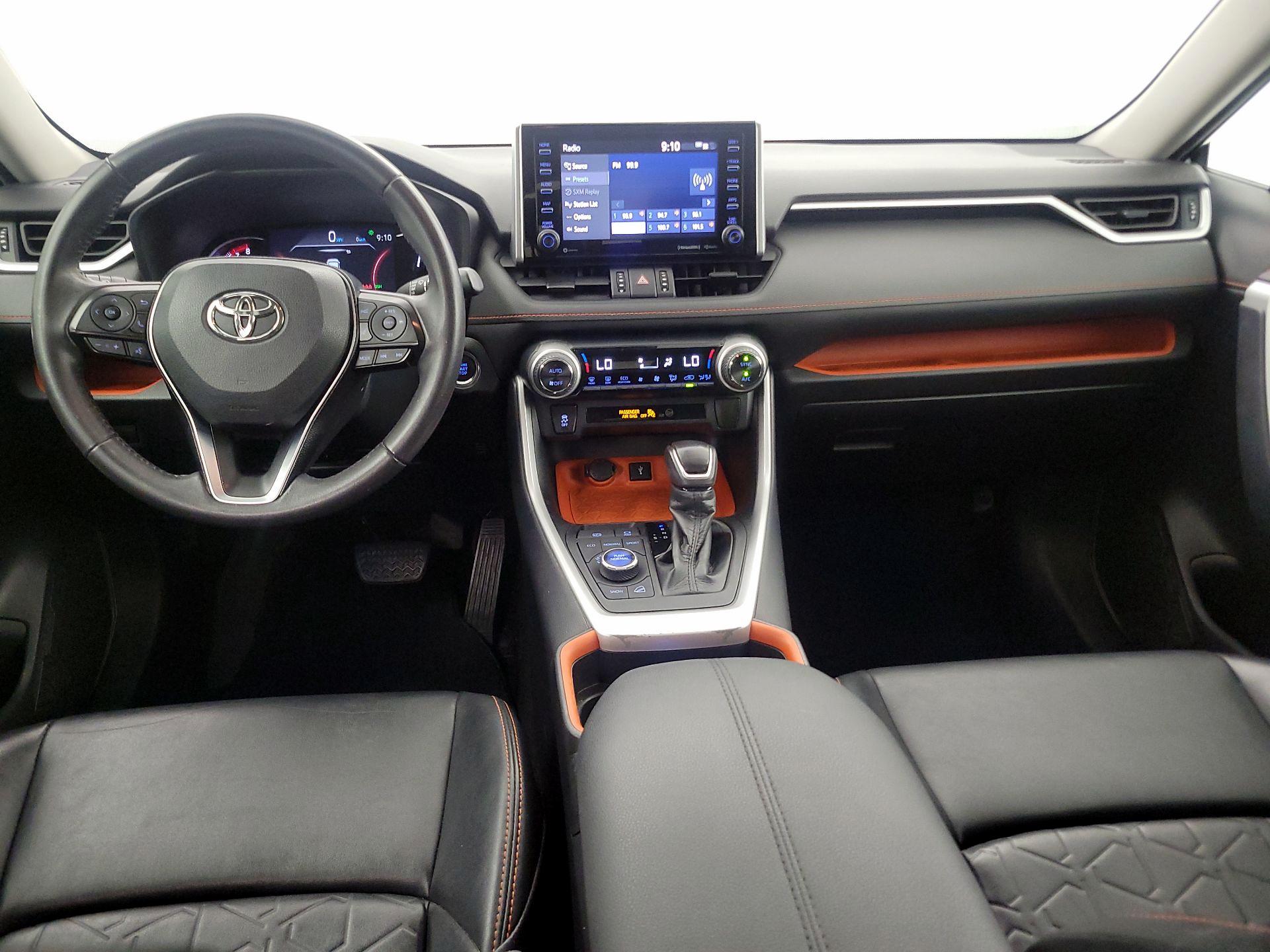 Thumbnail: 2021 Toyota RAV4 - 9