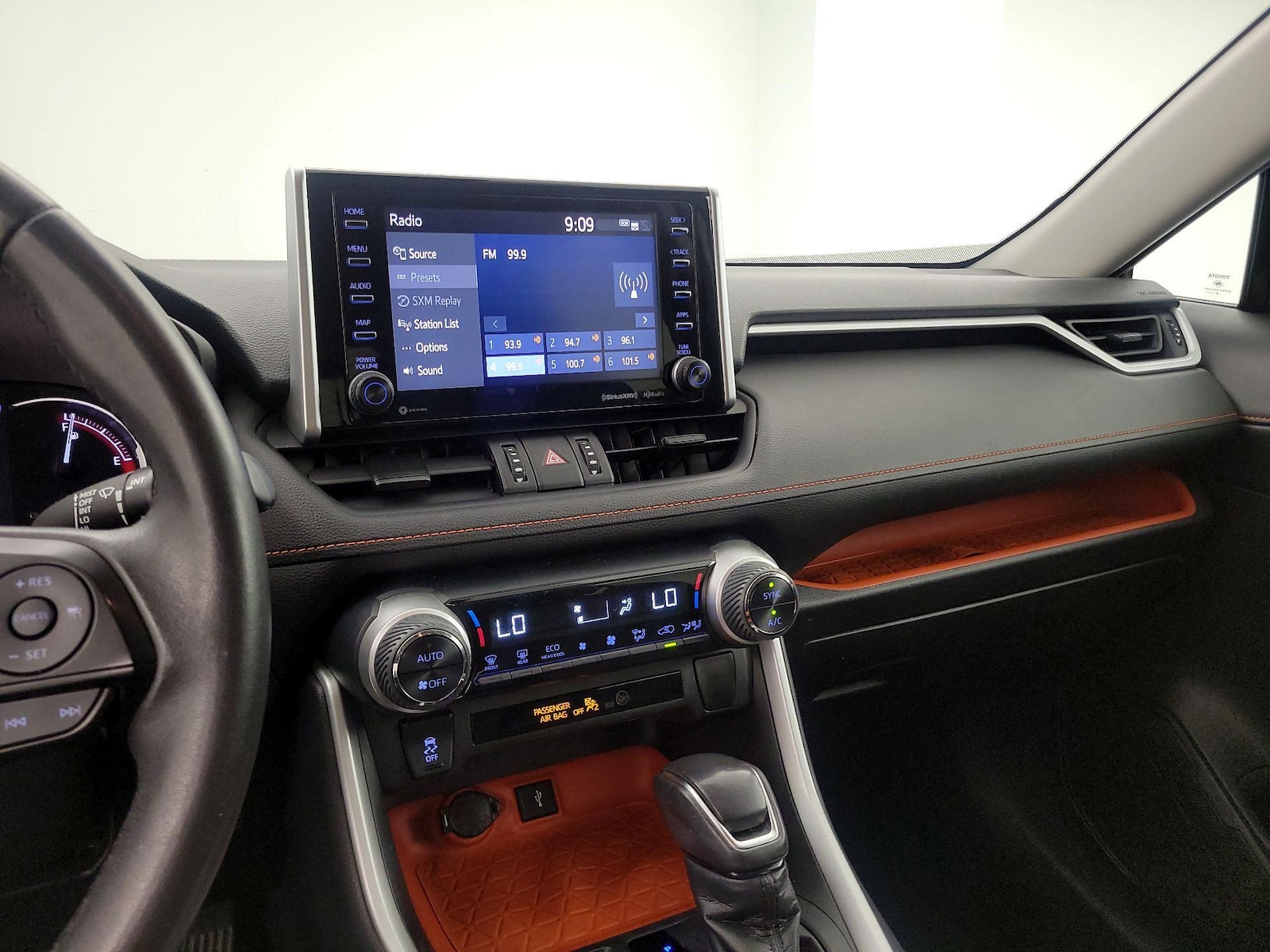 2021 Toyota RAV4 Adventure - Photo 16