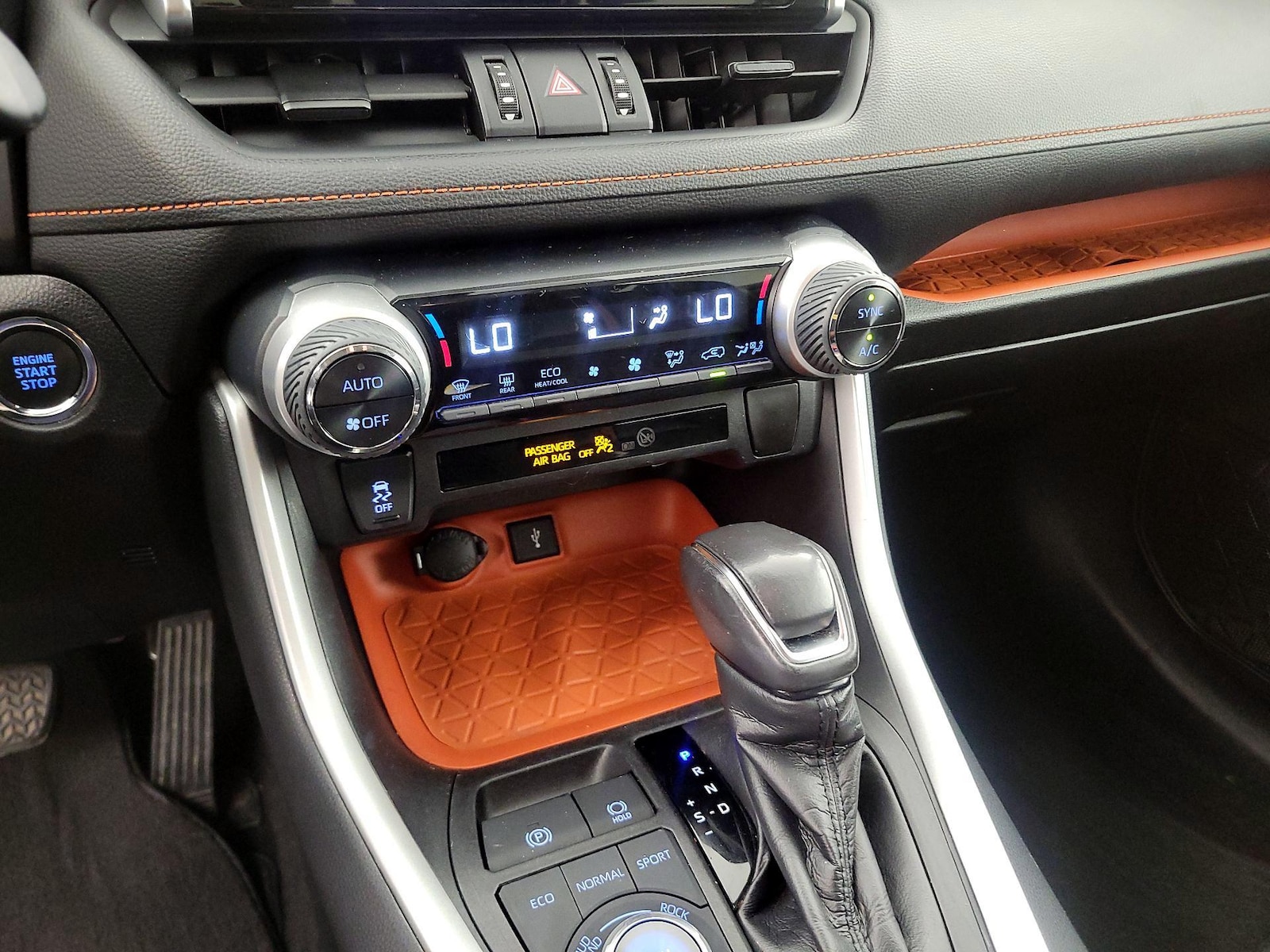 2021 Toyota RAV4 Adventure - Photo 17