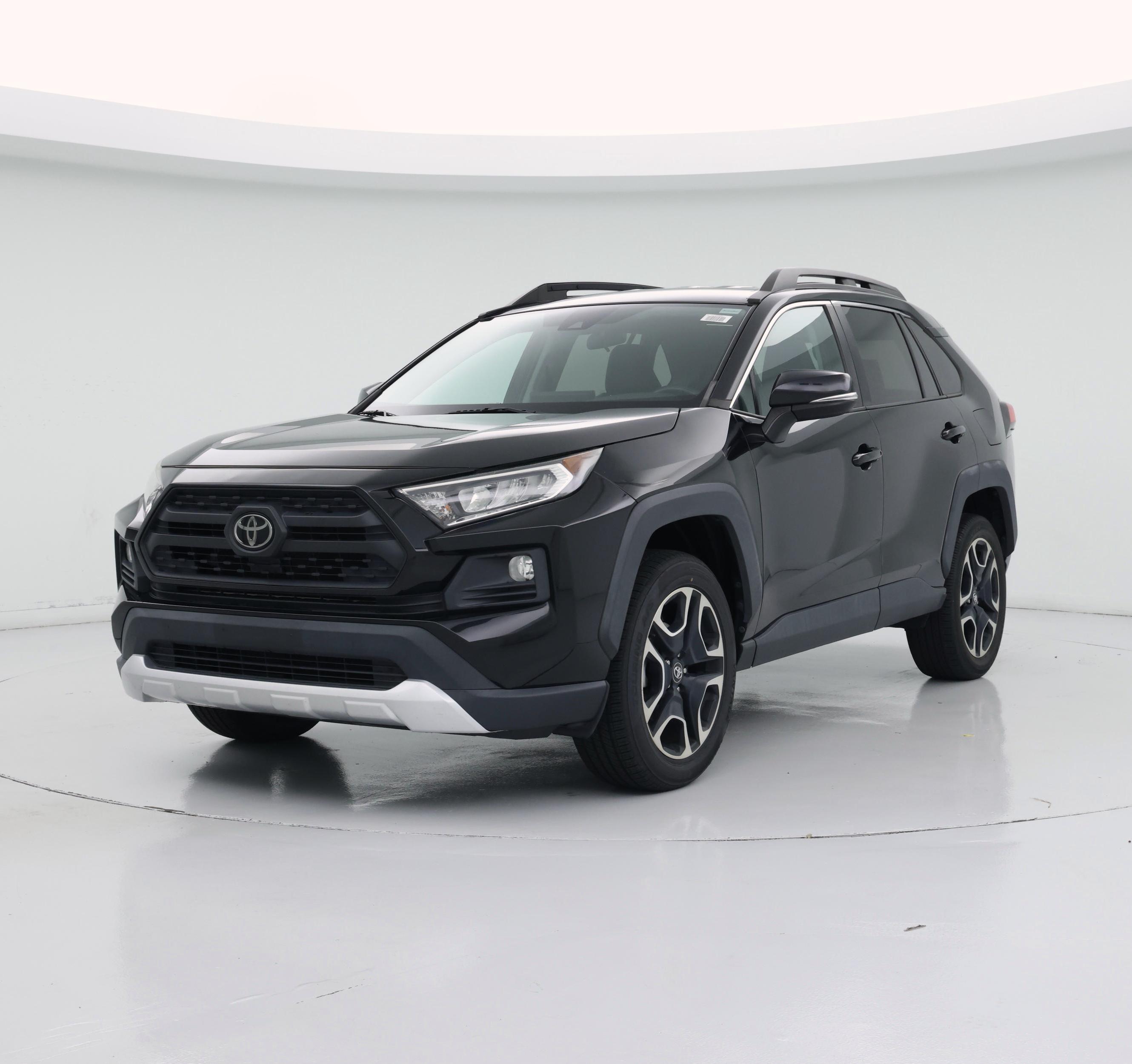 Thumbnail: 2021 Toyota RAV4 - 4