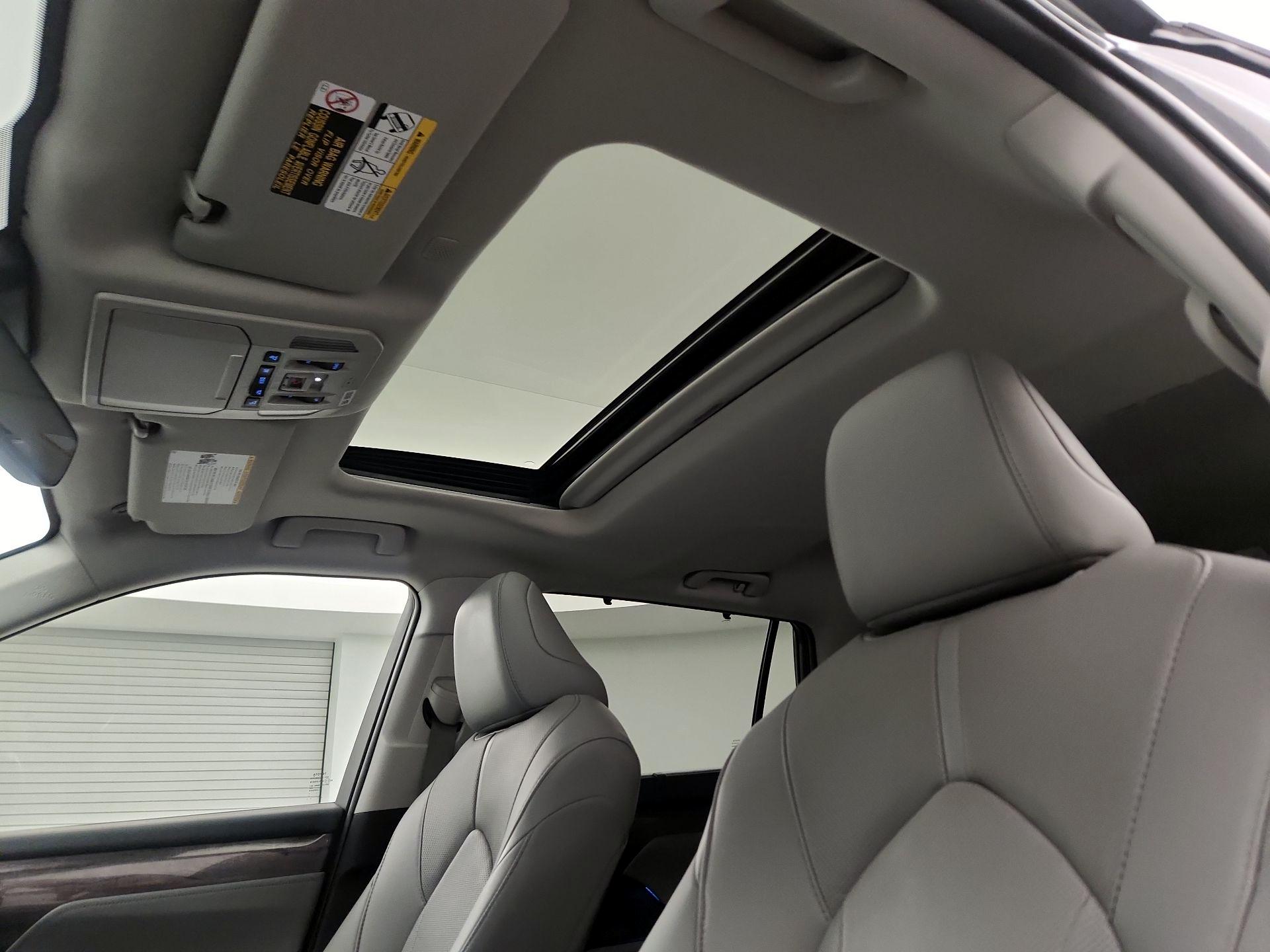 Thumbnail: 2021 Toyota Highlander - 19