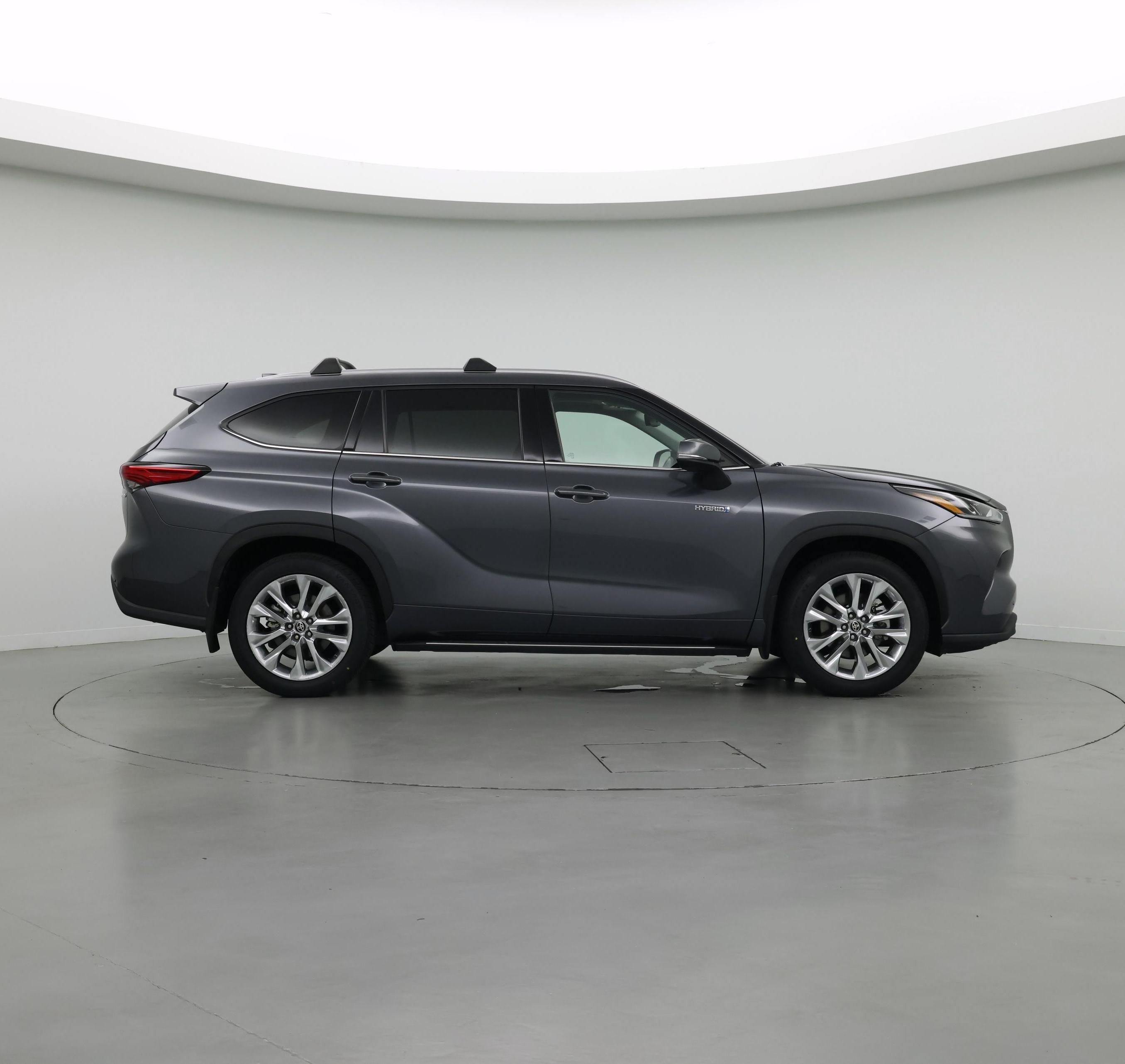 Thumbnail: 2021 Toyota Highlander - 7