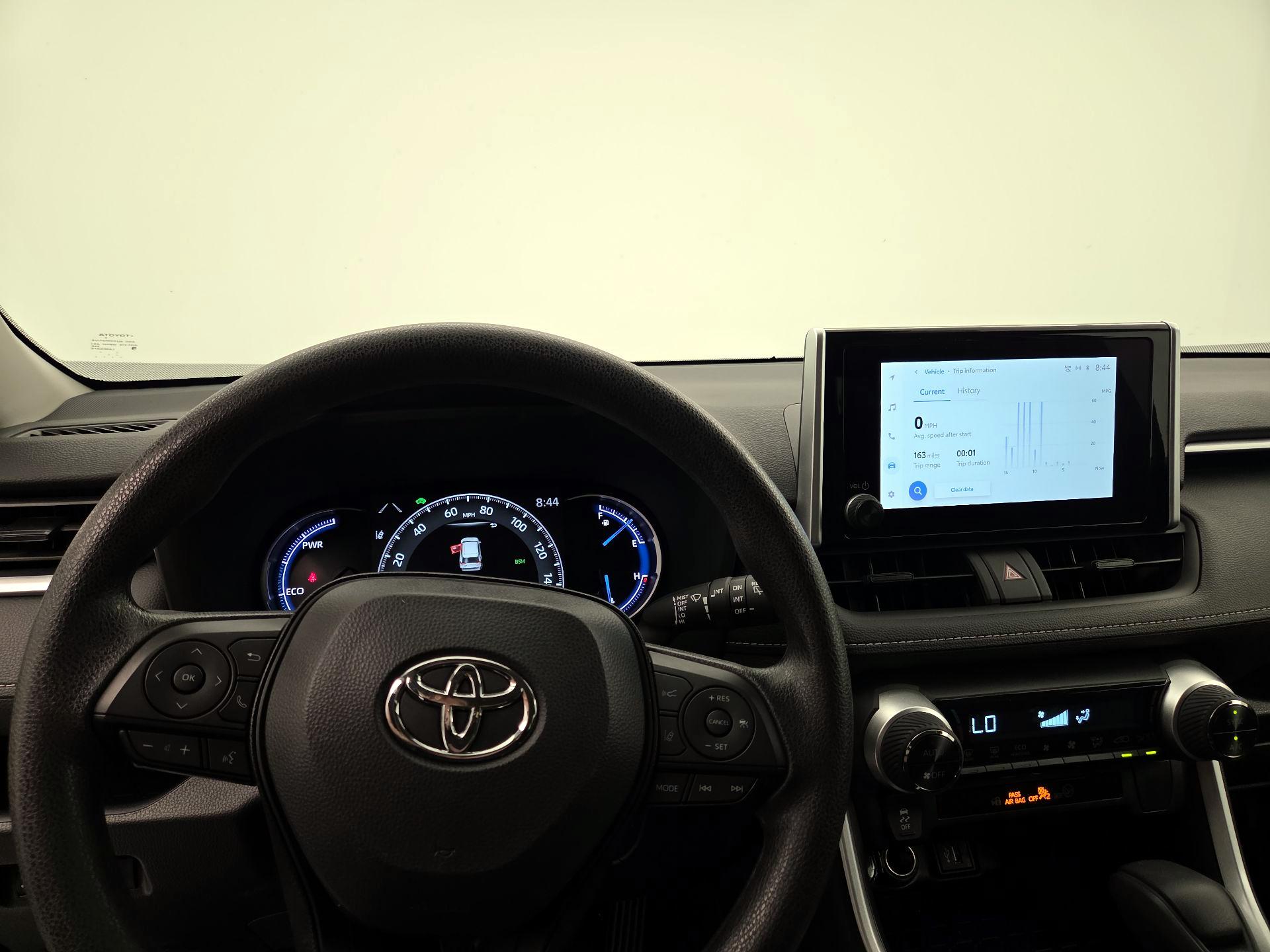 Thumbnail: 2025 Toyota RAV4 - 10
