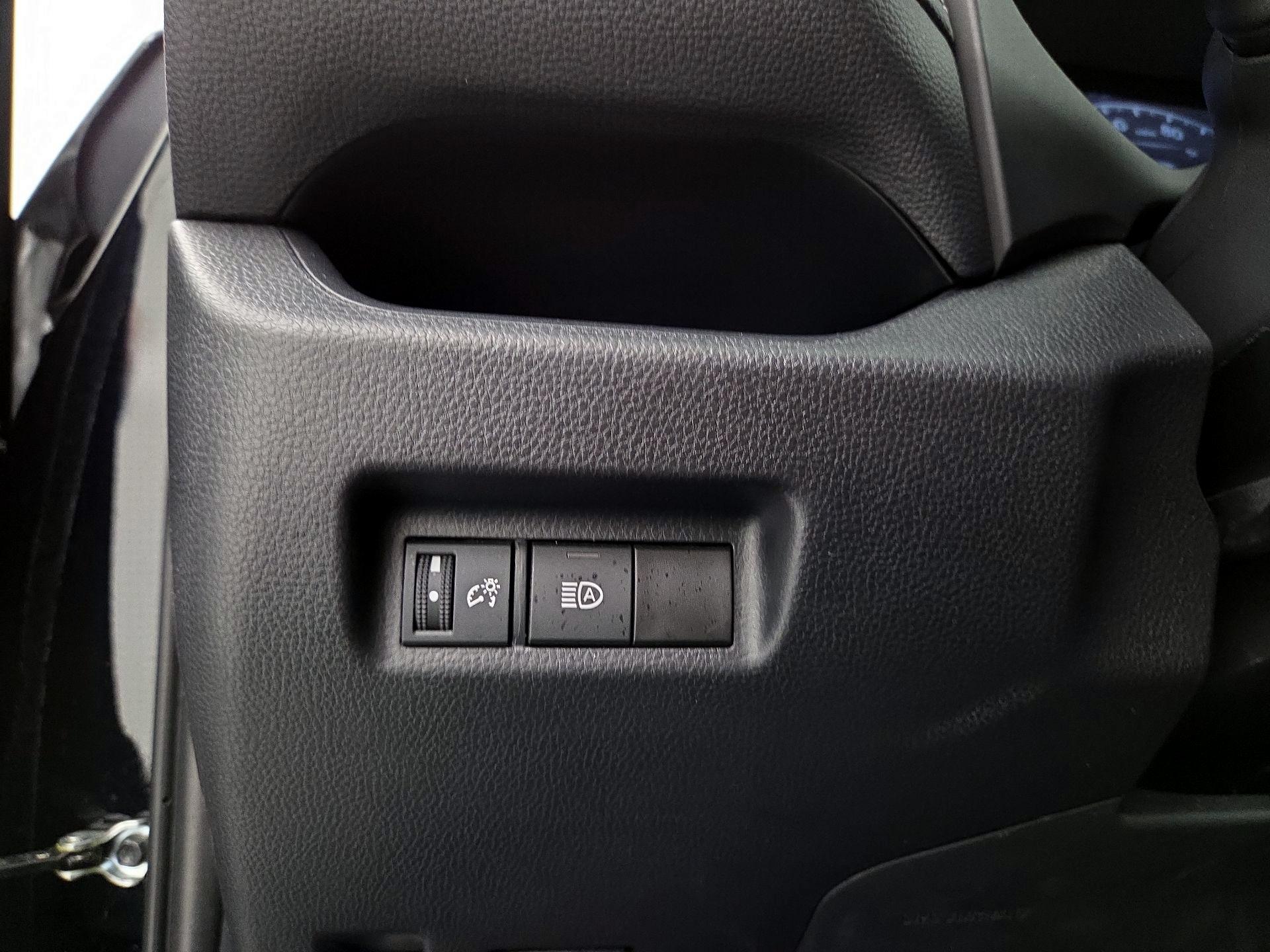 Thumbnail: 2025 Toyota RAV4 - 13