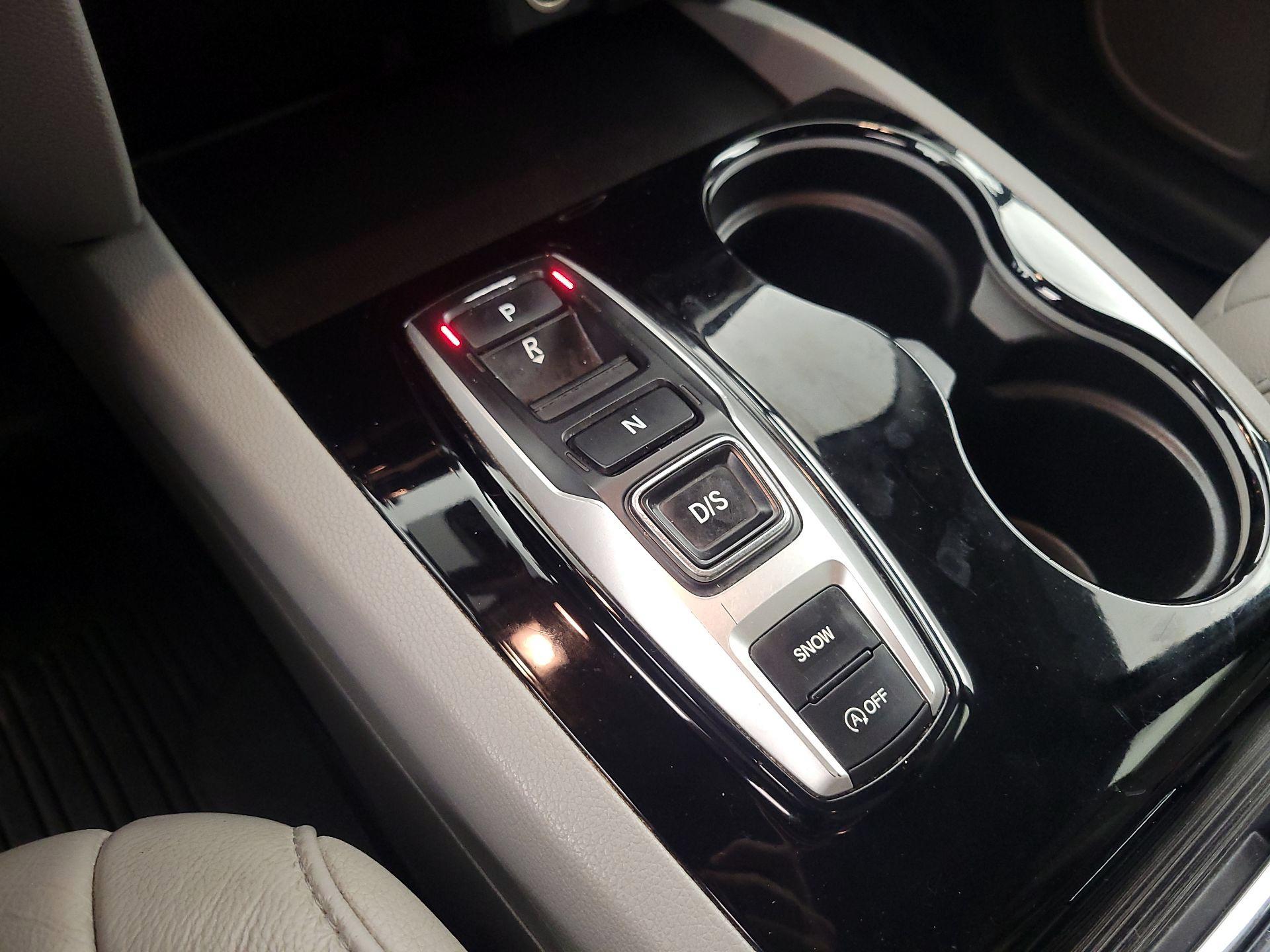 Thumbnail: 2020 Honda Pilot - 15