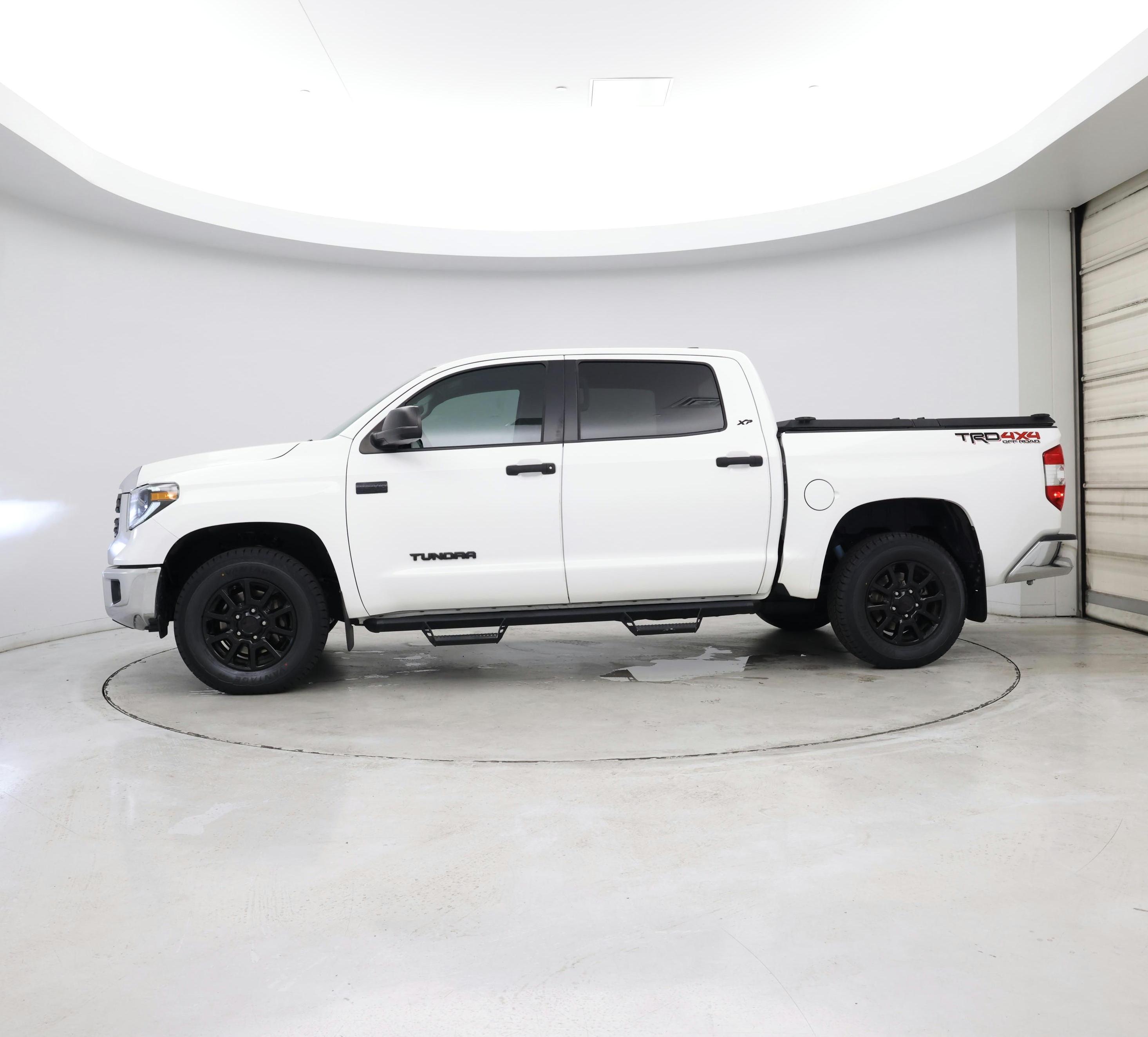 Thumbnail: 2020 Toyota Tundra - 2