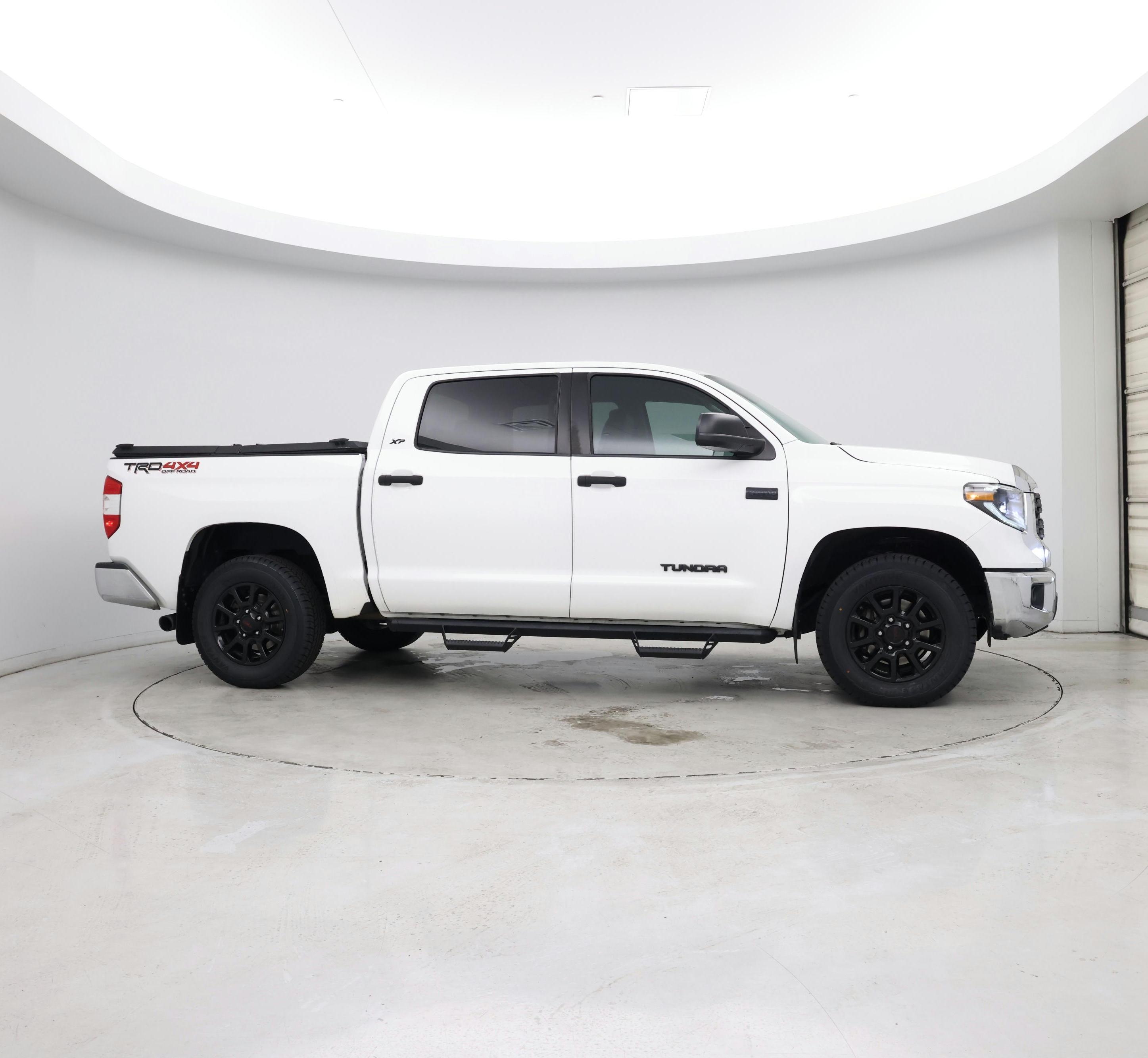 Thumbnail: 2020 Toyota Tundra - 7
