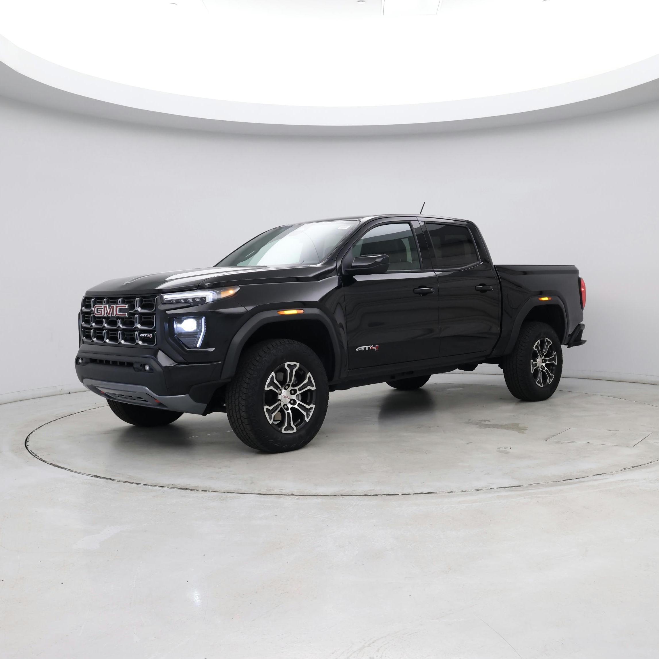 Thumbnail: 2025 GMC Canyon - 3