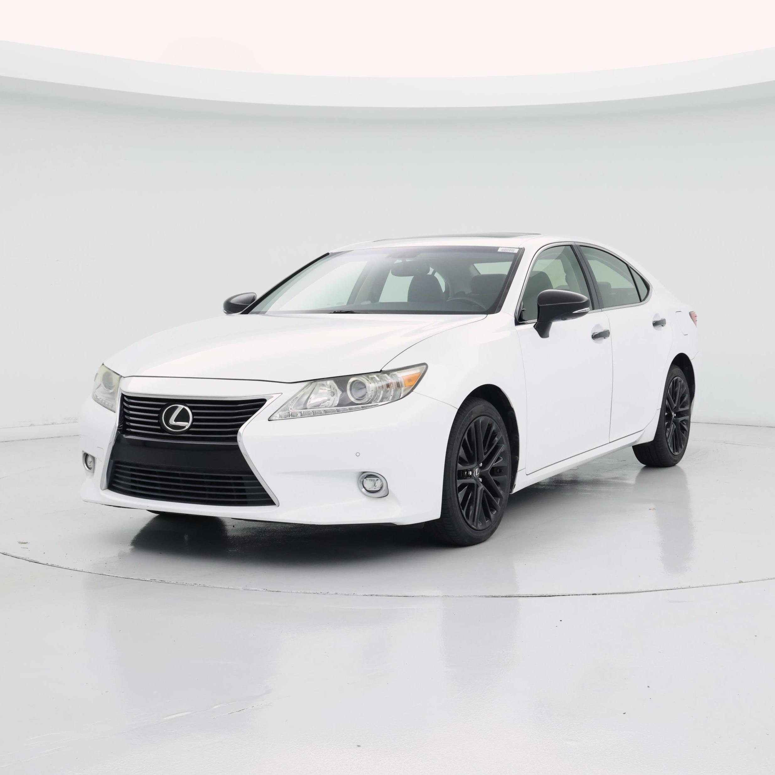 Thumbnail: 2015 Lexus ES - 4