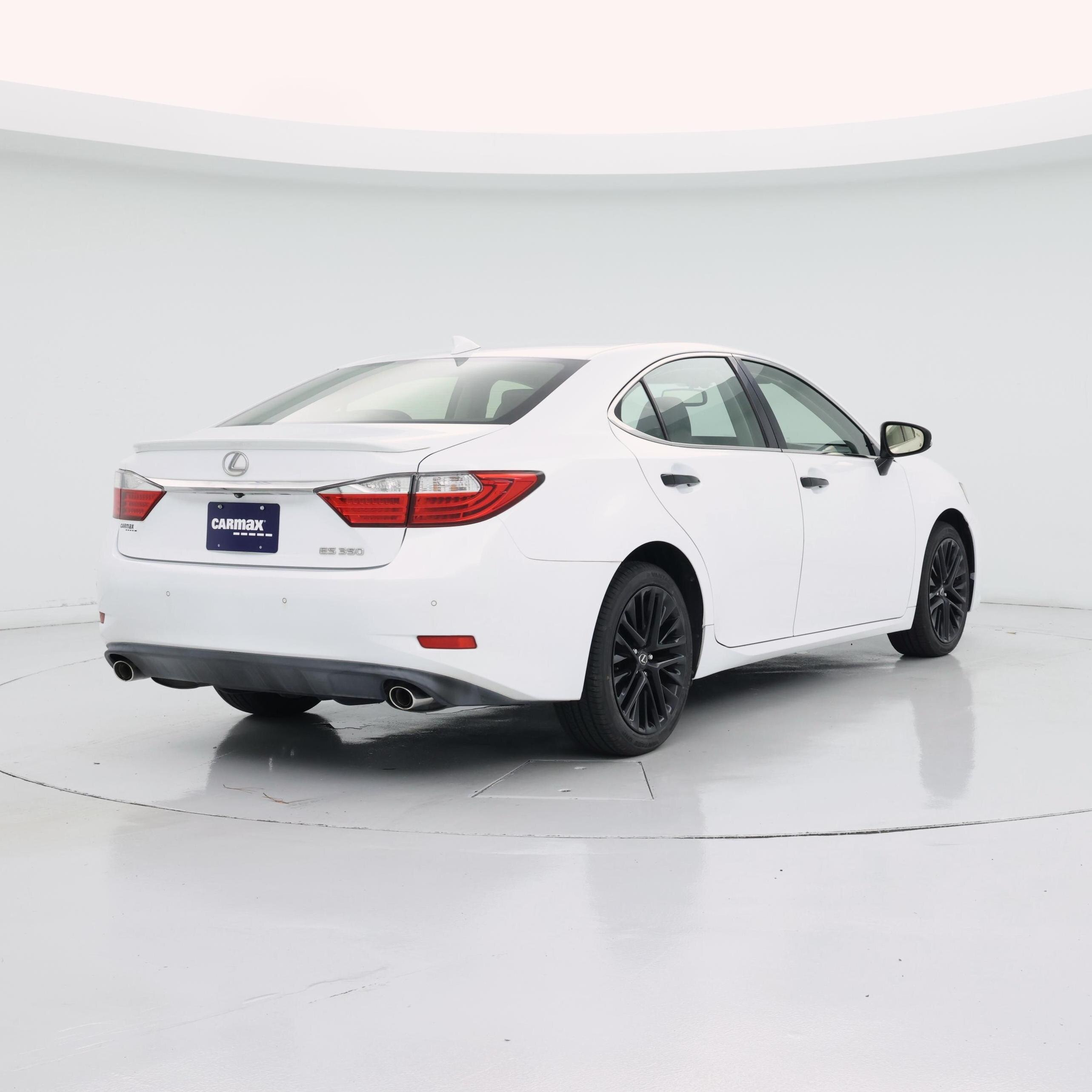 Thumbnail: 2015 Lexus ES - 8