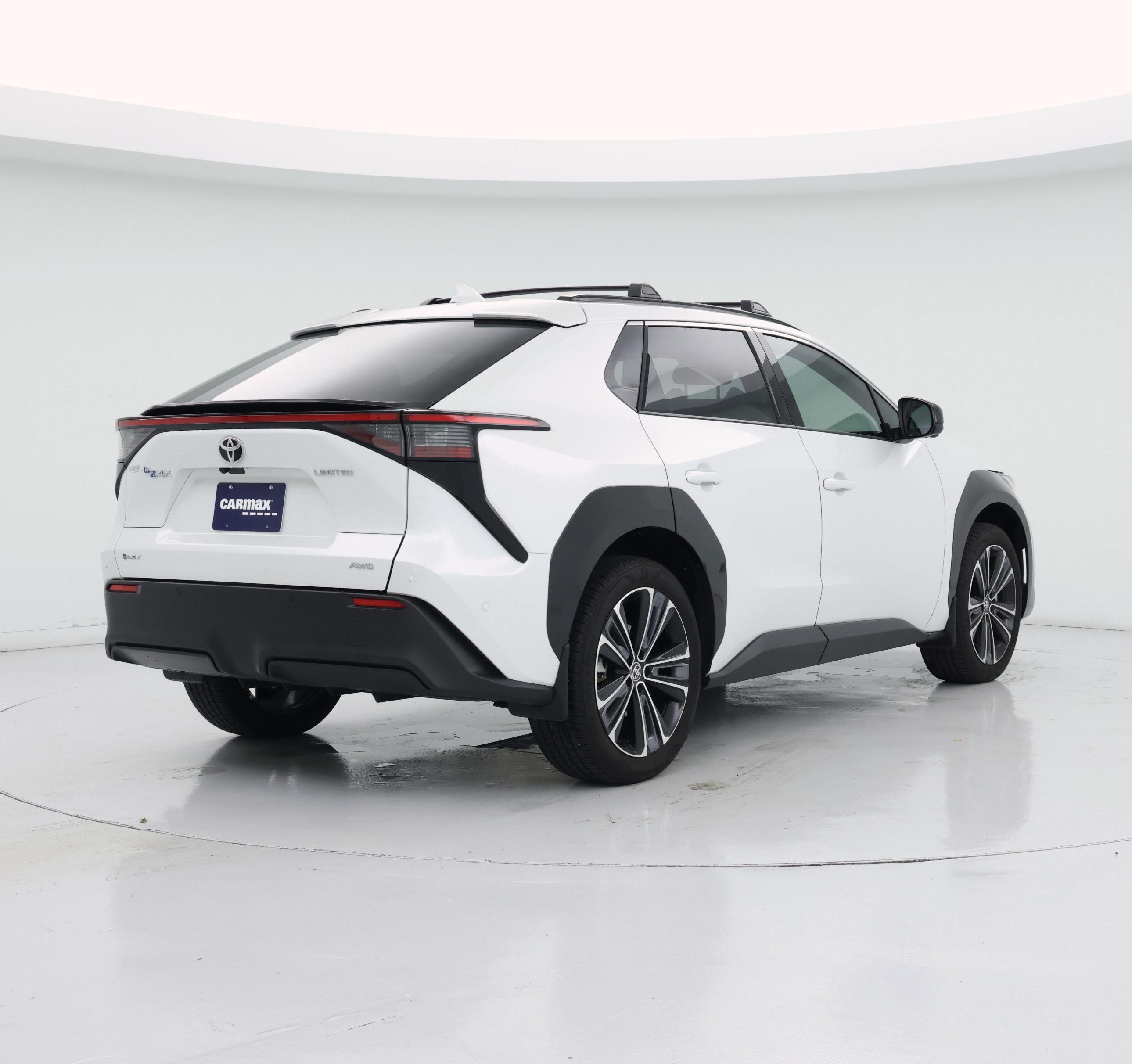 Thumbnail: 2025 Toyota bZ4X - 8