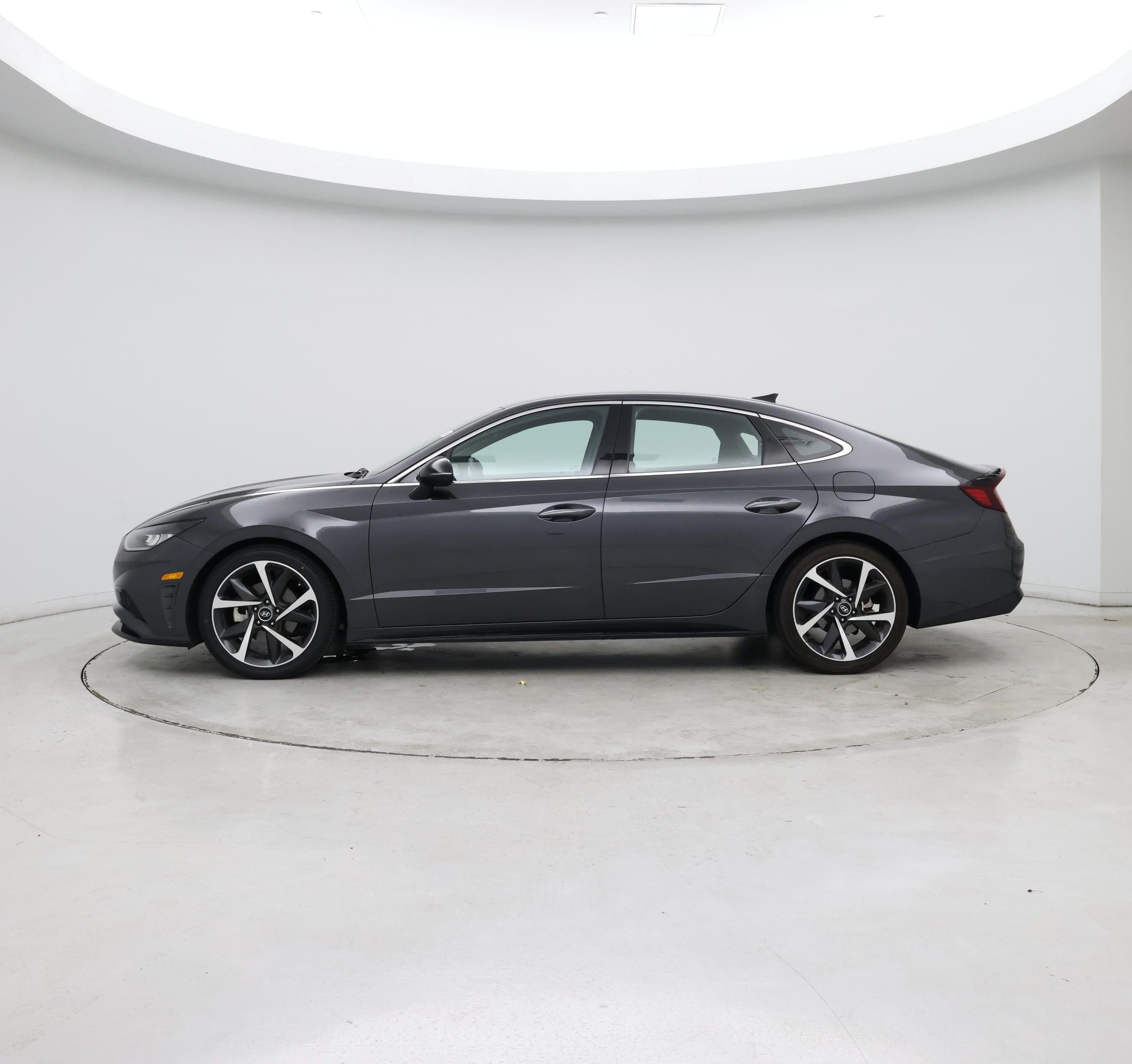 Thumbnail: 2021 Hyundai Sonata - 2