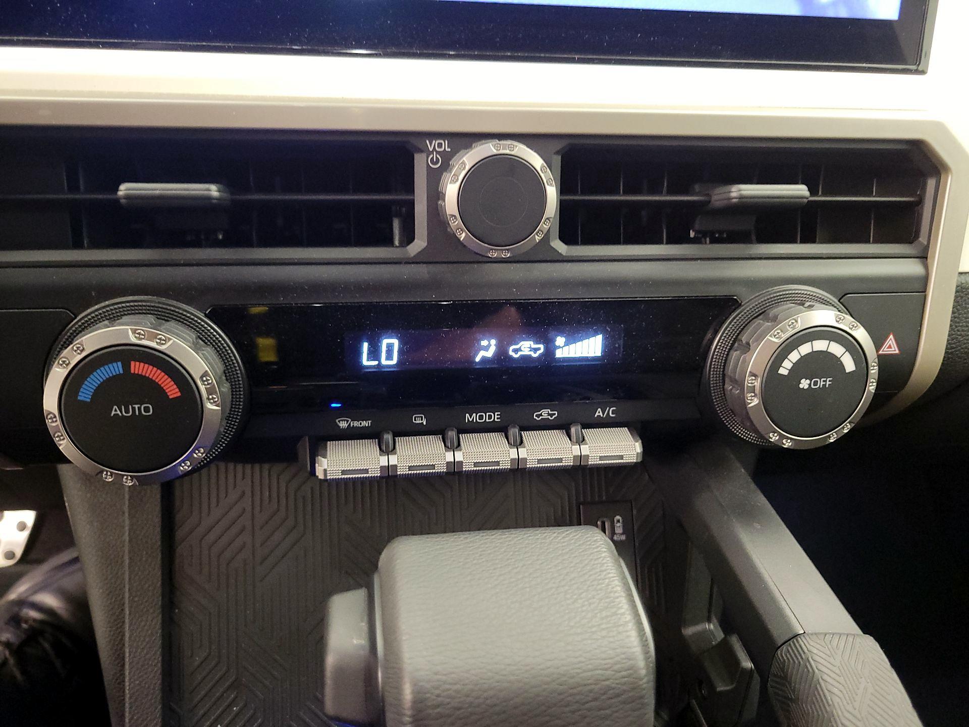 Thumbnail: 2024 Toyota Tacoma - 16