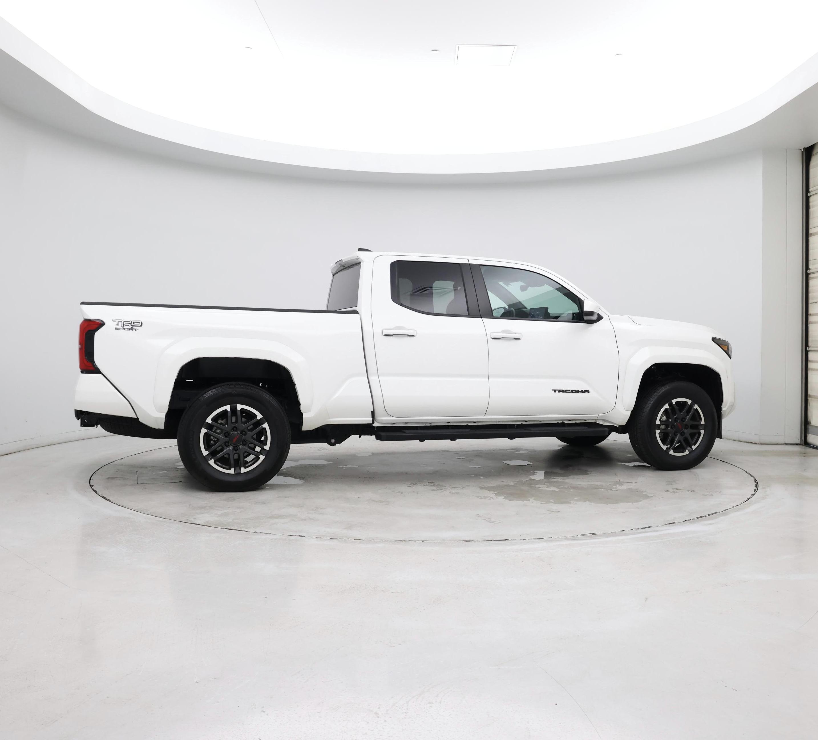 Thumbnail: 2024 Toyota Tacoma - 8