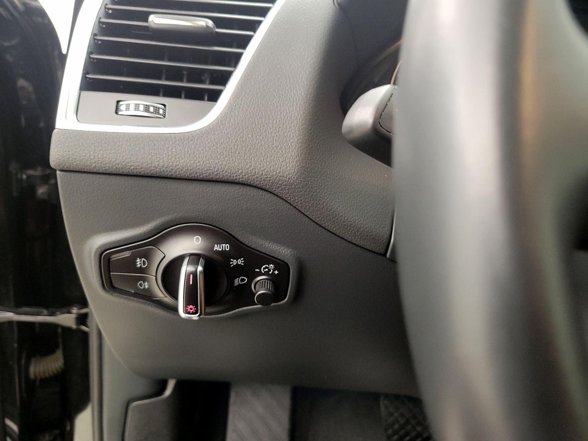 Thumbnail: 2017 Audi Q5 - 11