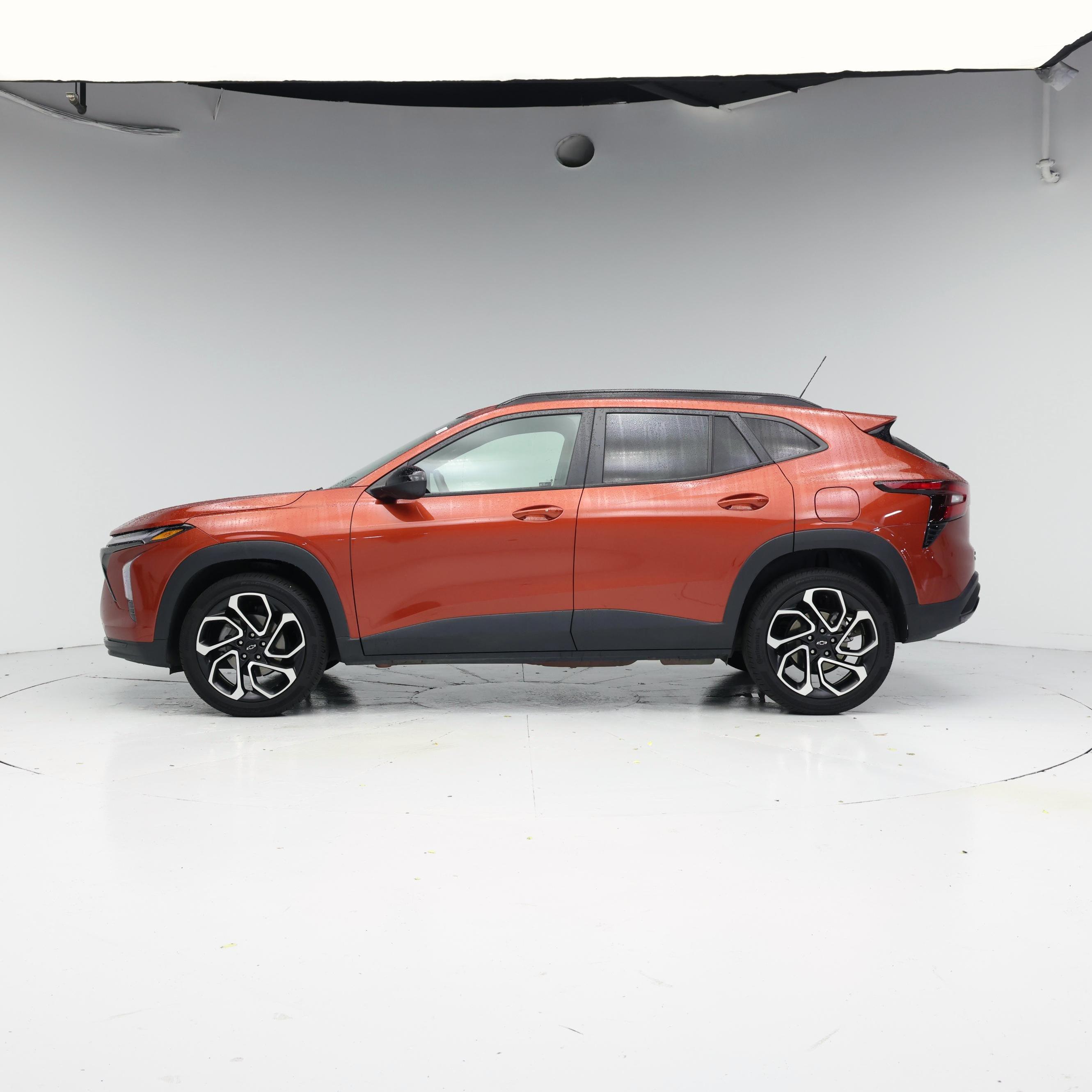 Thumbnail: 2024 Chevrolet Trax - 3