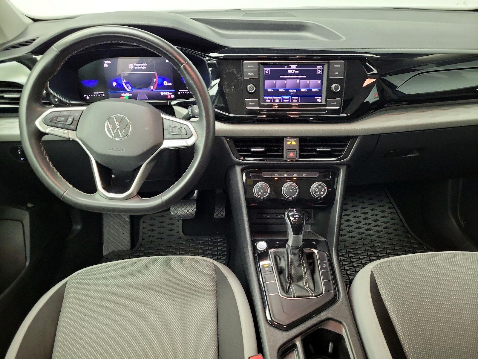 2024 Volkswagen Taos S - Photo 10