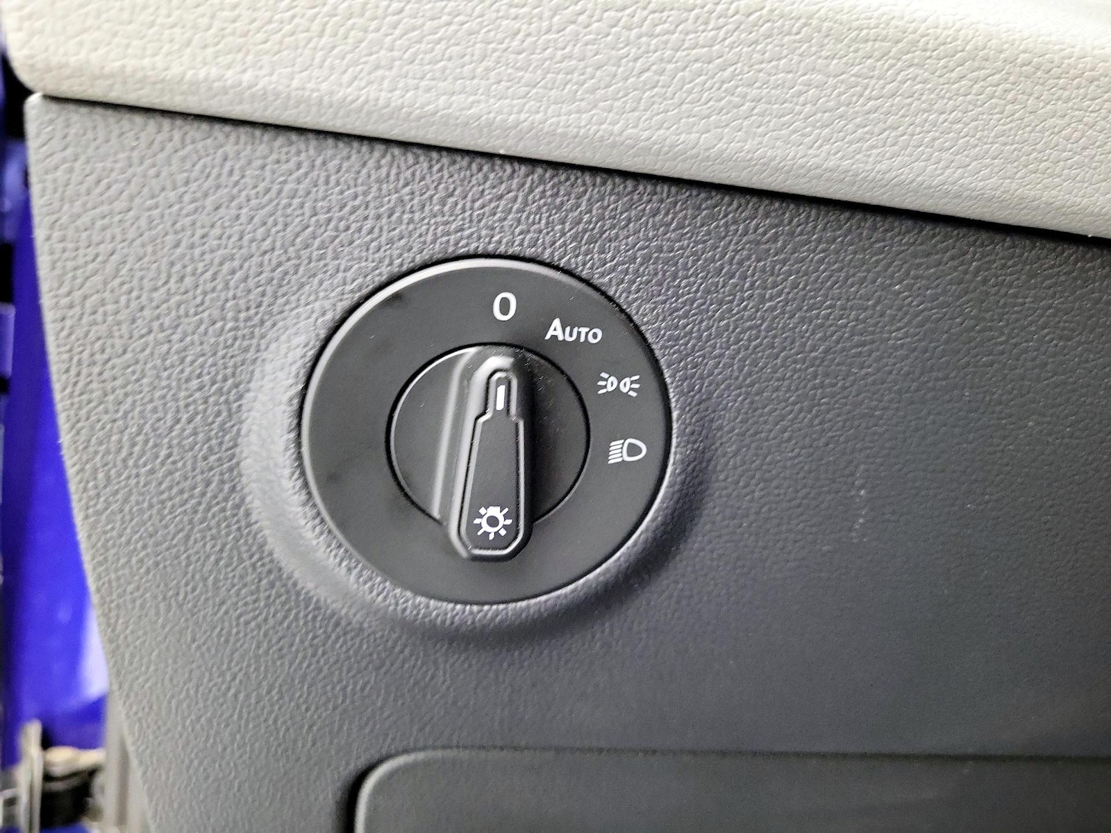 2024 Volkswagen Taos S - Photo 14