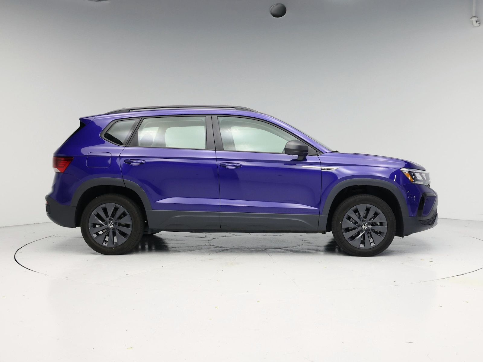 2024 Volkswagen Taos S - Photo 8