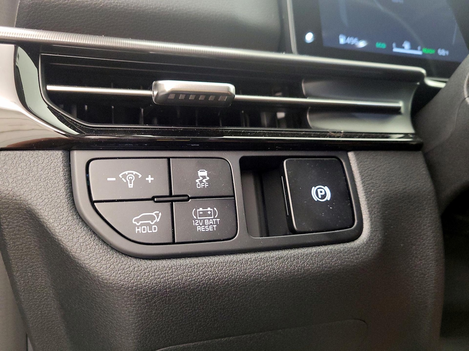 2026 Kia Sportage SX Prestige Hybrid - Photo 14