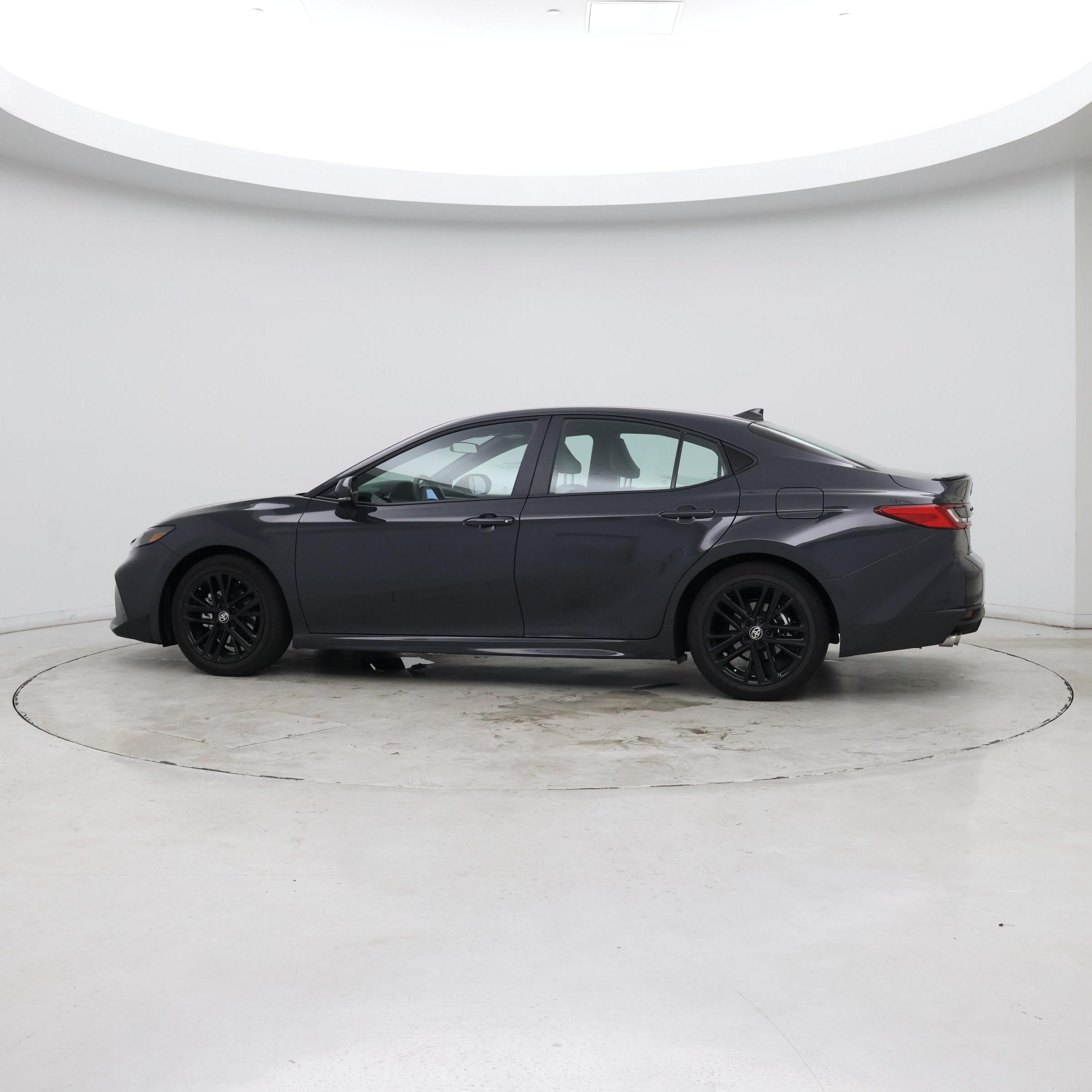 Thumbnail: 2026 Toyota Camry - 3