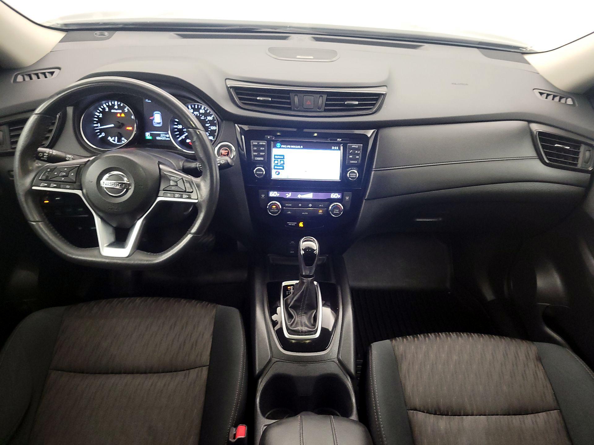 Thumbnail: 2017 Nissan Rogue - 8