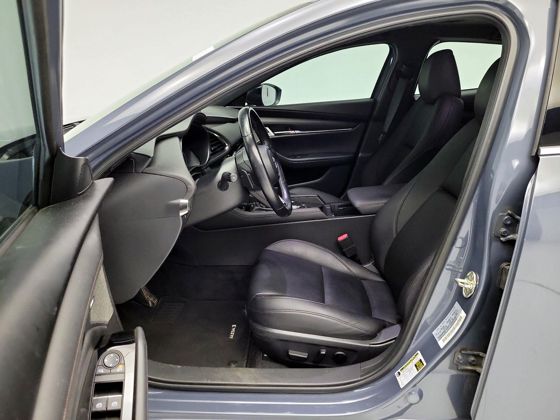 Thumbnail: 2021 Mazda Mazda3 - 11