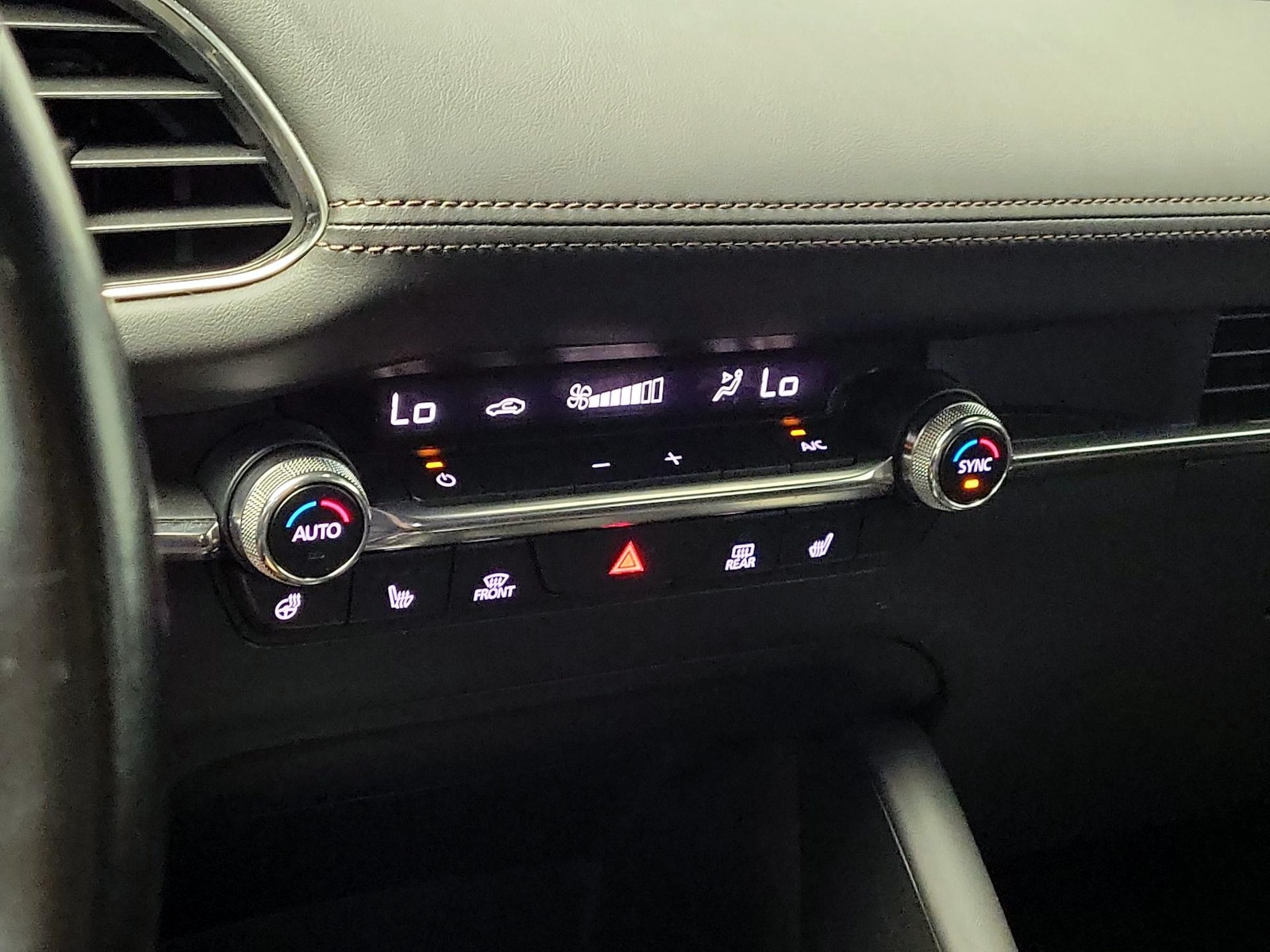 2021 Mazda Mazda3 Turbo - Photo 17