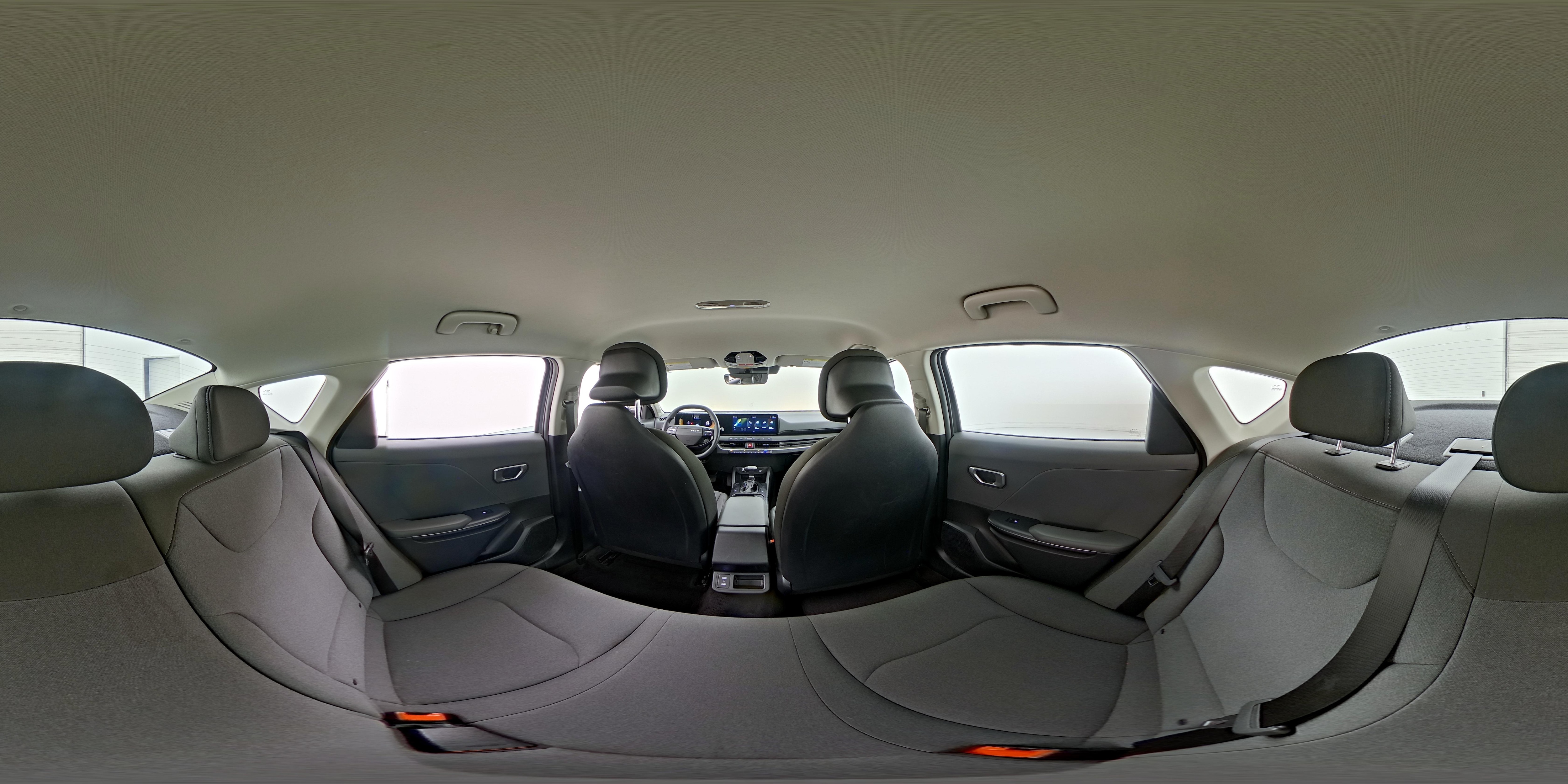 2025 Kia K4 LXS - Photo 25