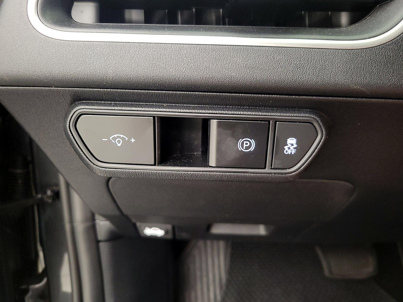 2025 Kia K4 LXS - Photo 14