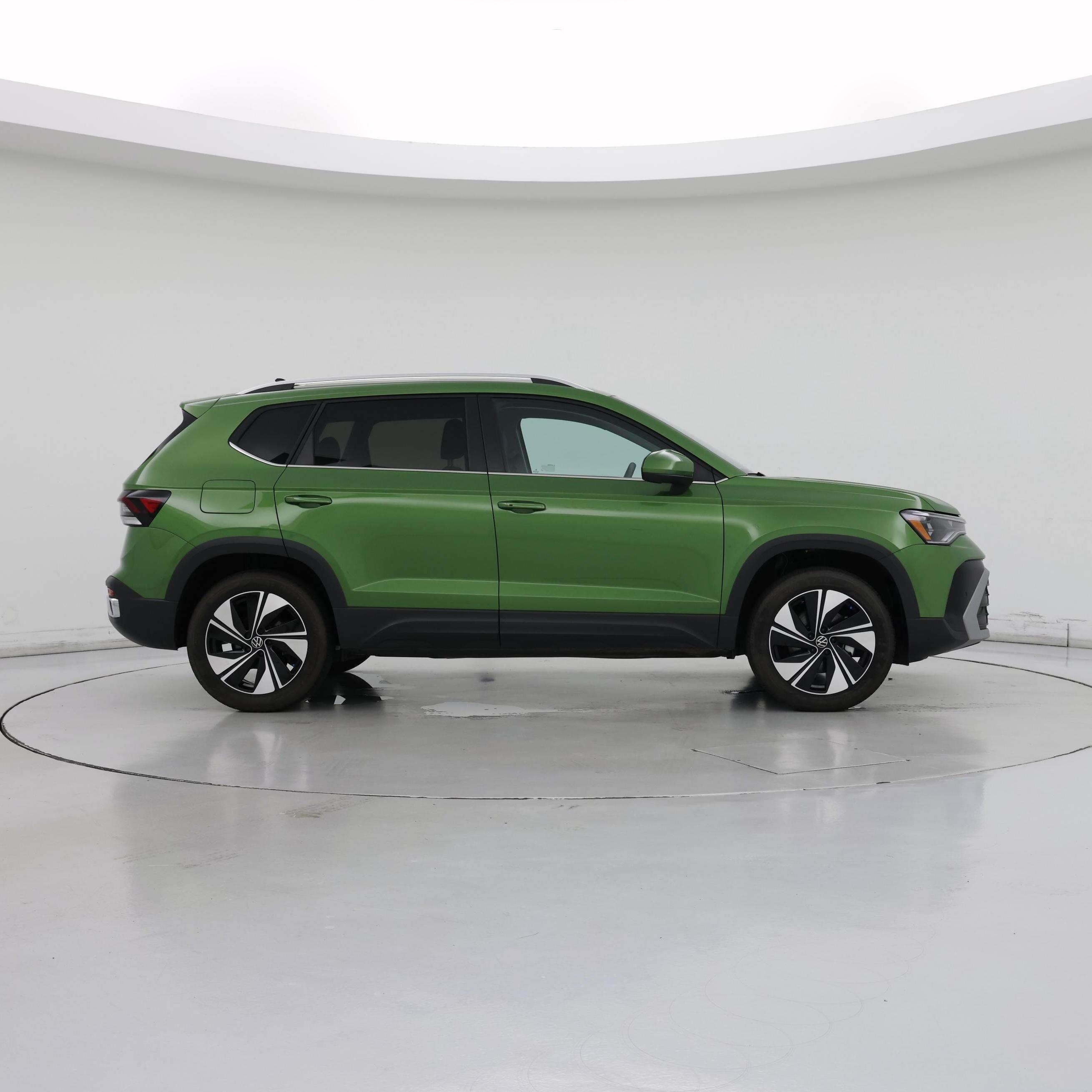 Thumbnail: 2025 Volkswagen Taos - 7