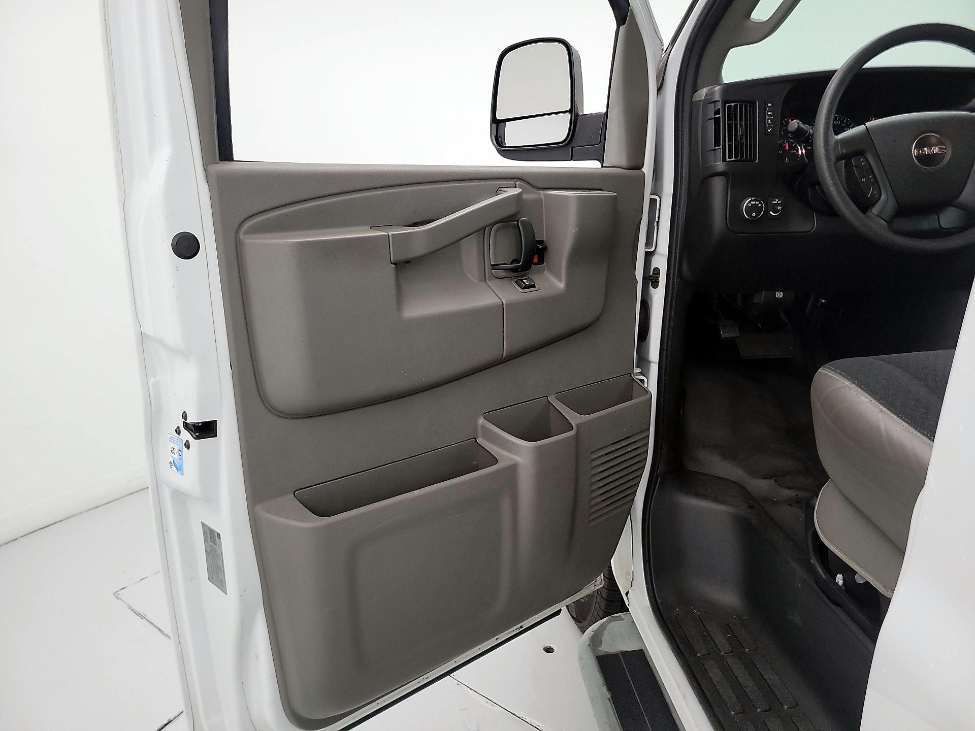 Thumbnail: 2019 GMC Savana - 12