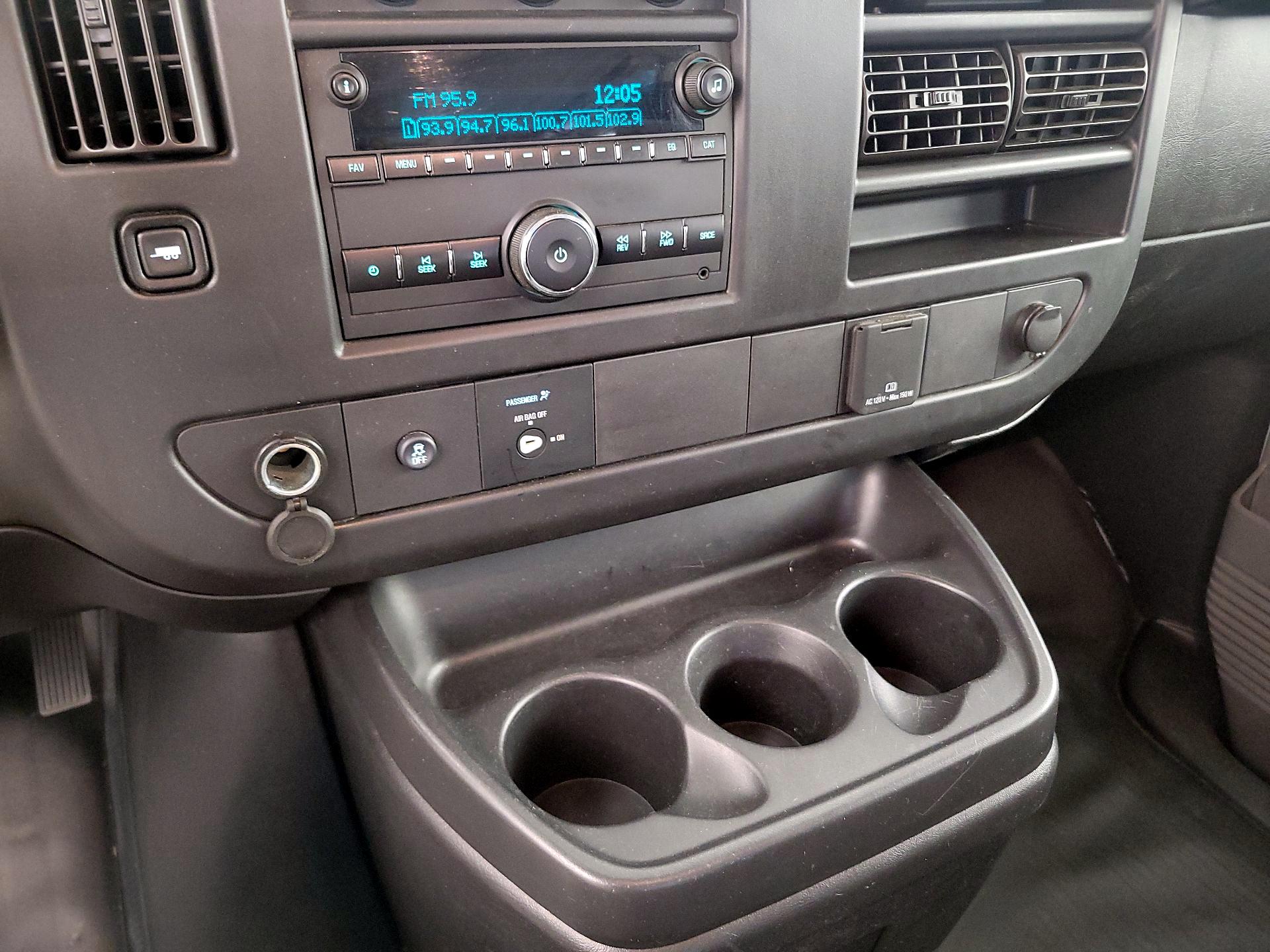 Thumbnail: 2019 GMC Savana - 15