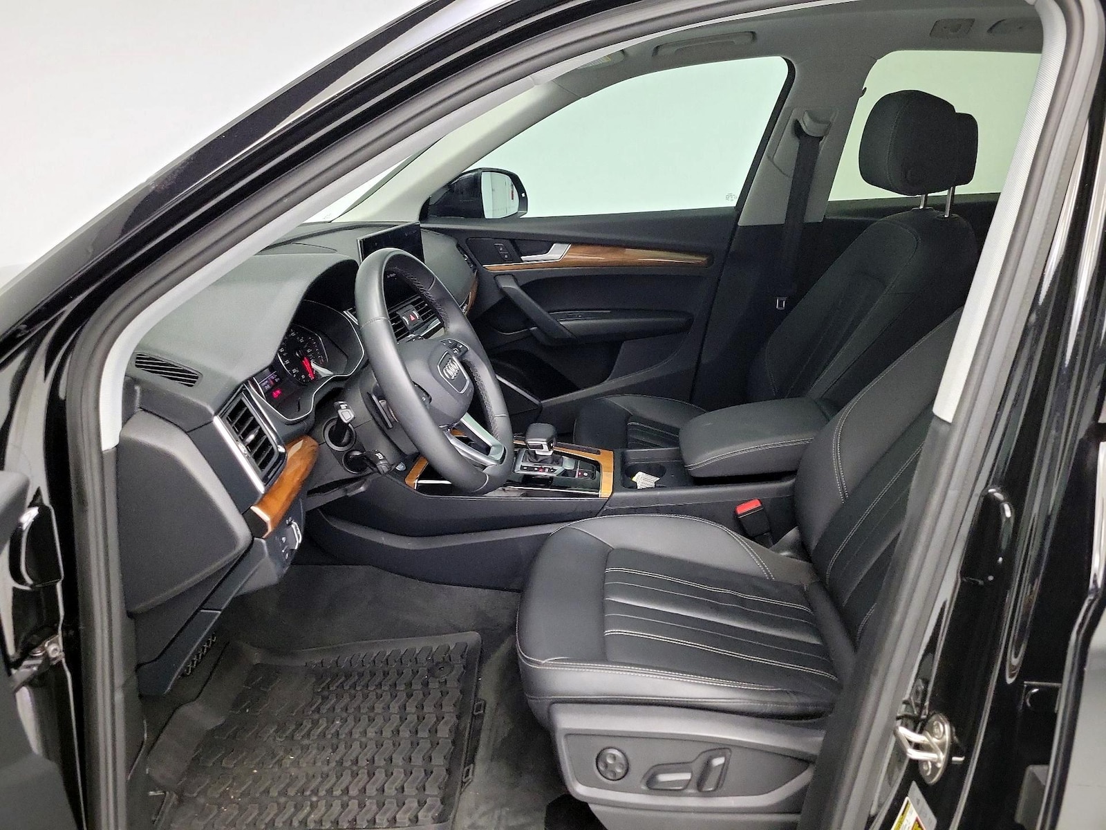 2023 Audi Q5 Premium - Photo 12