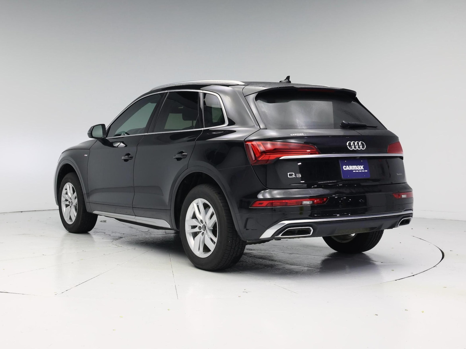 2023 Audi Q5 Premium - Photo 3