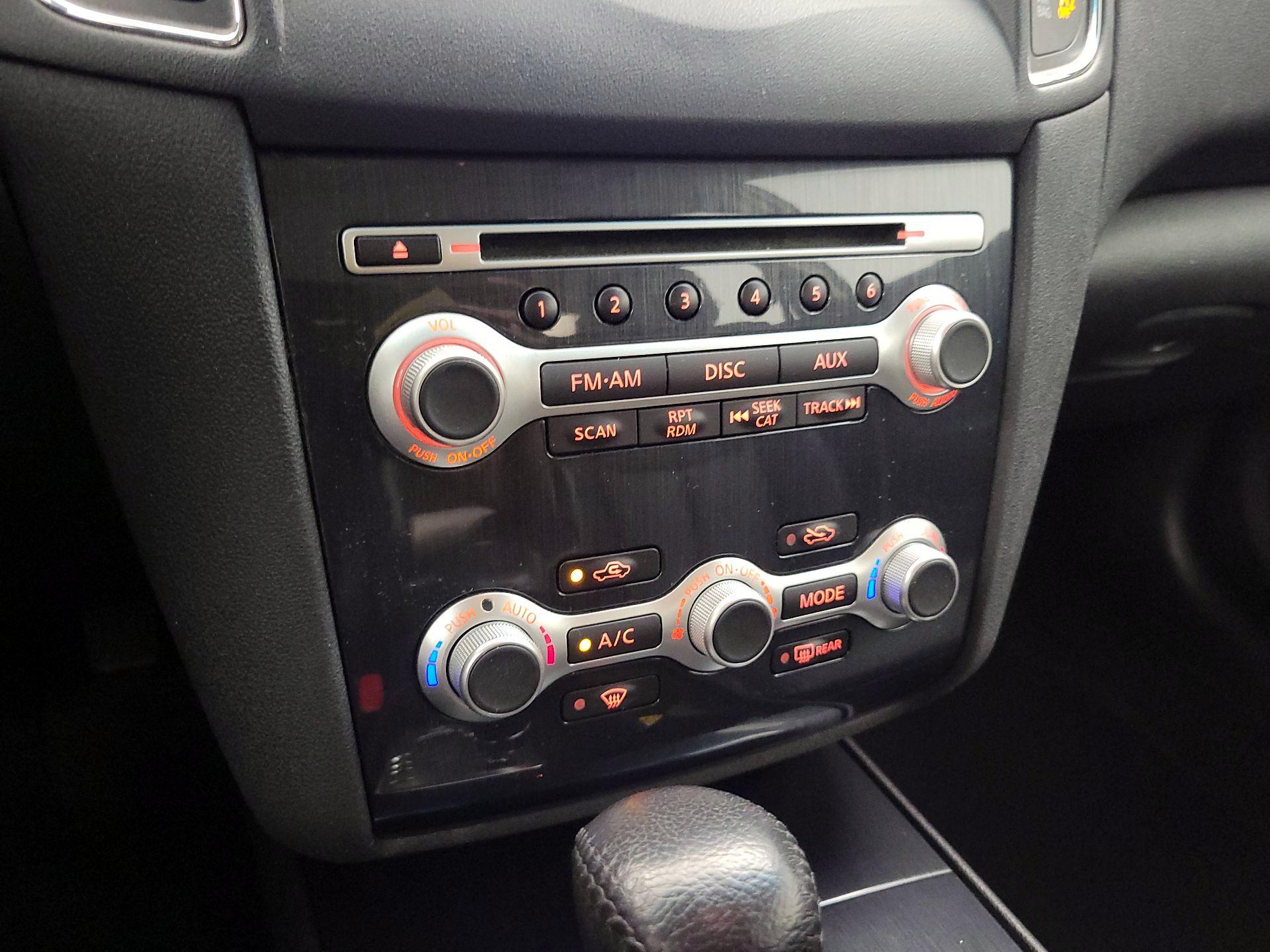 Thumbnail: 2014 Nissan Maxima - 17