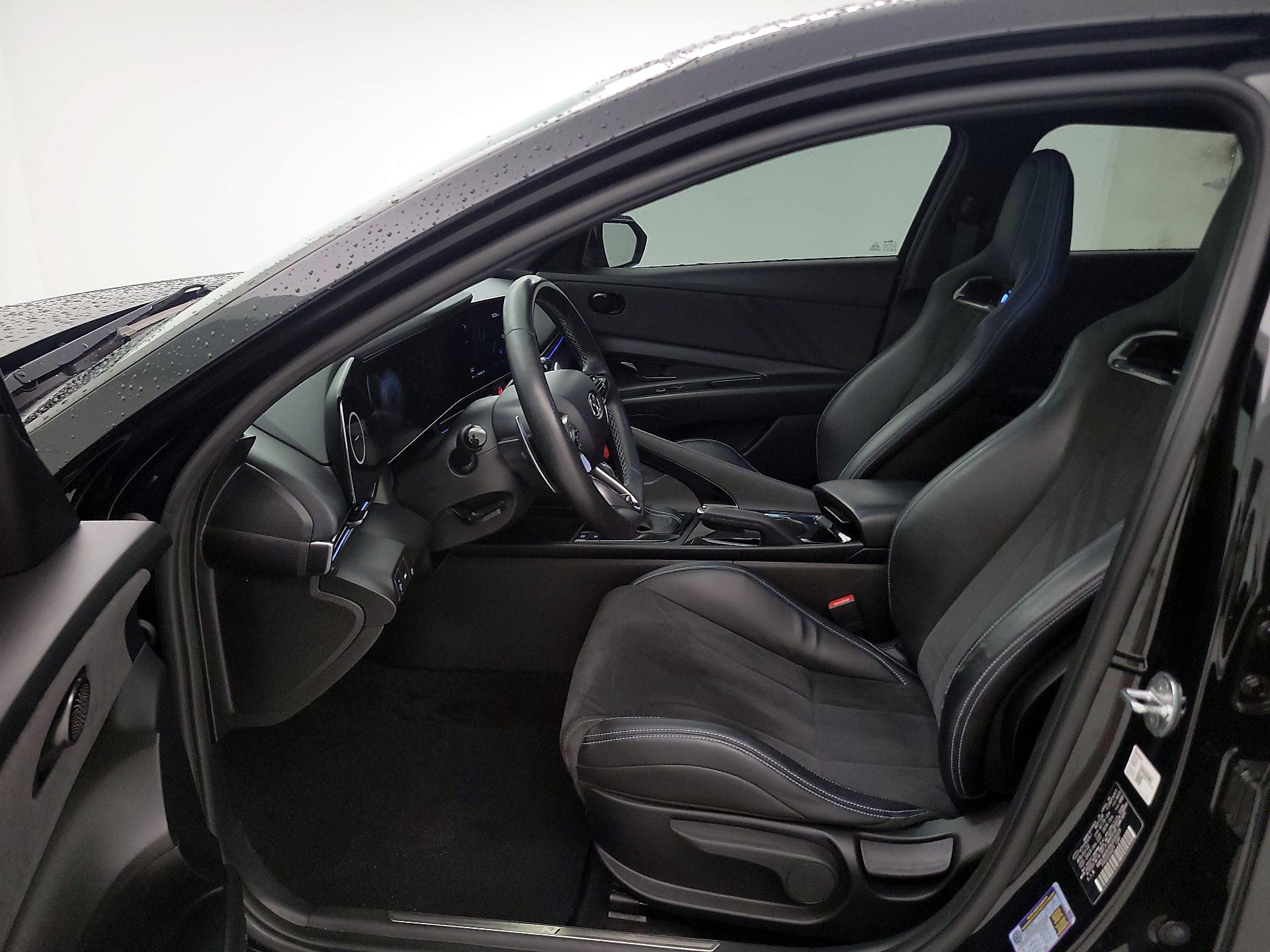 Thumbnail: 2022 Hyundai Elantra - 11