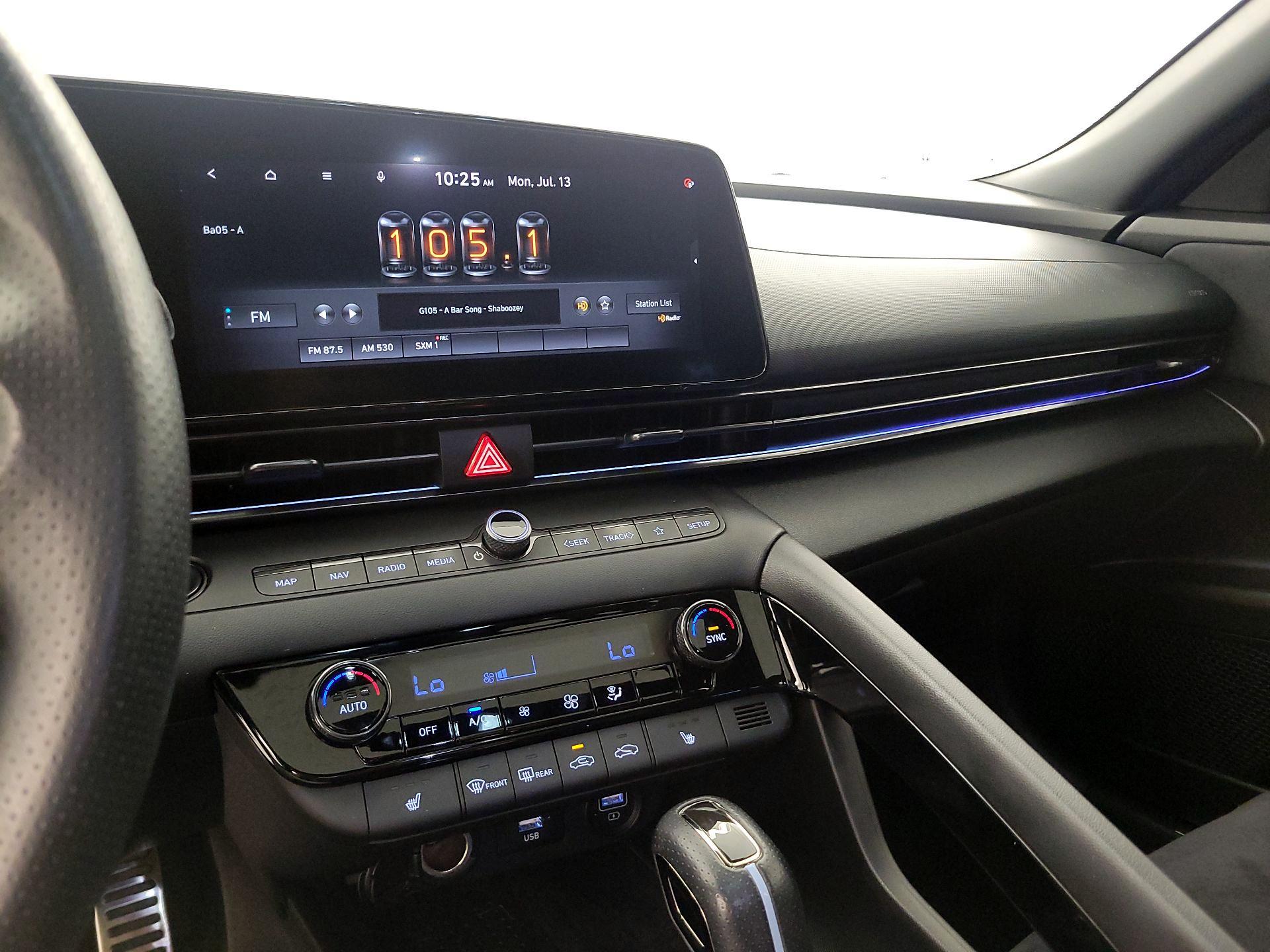 Thumbnail: 2022 Hyundai Elantra - 16
