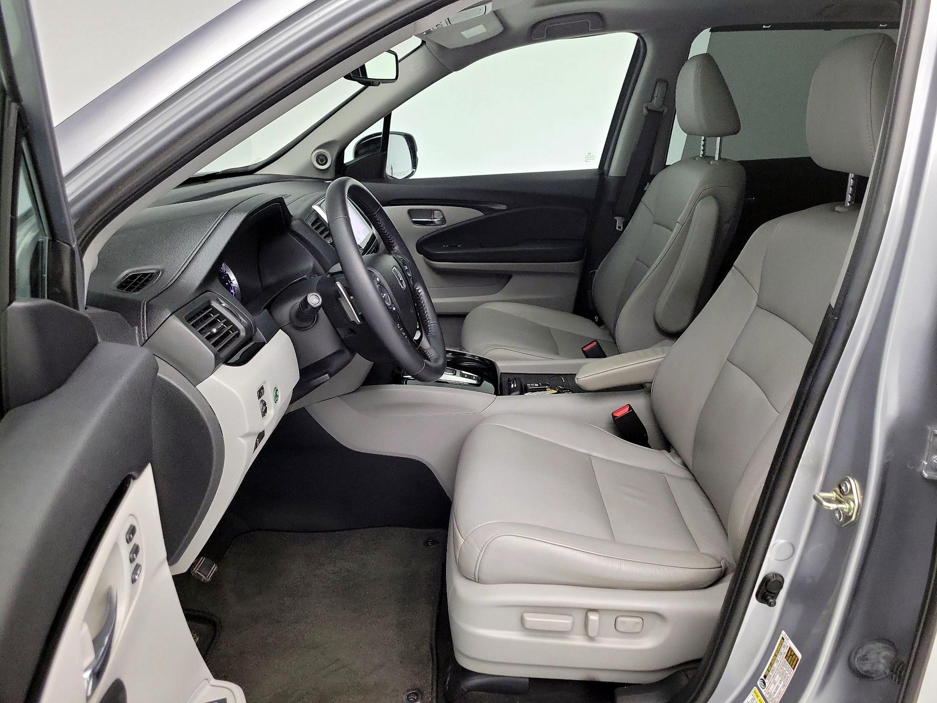Thumbnail: 2016 Honda Pilot - 11