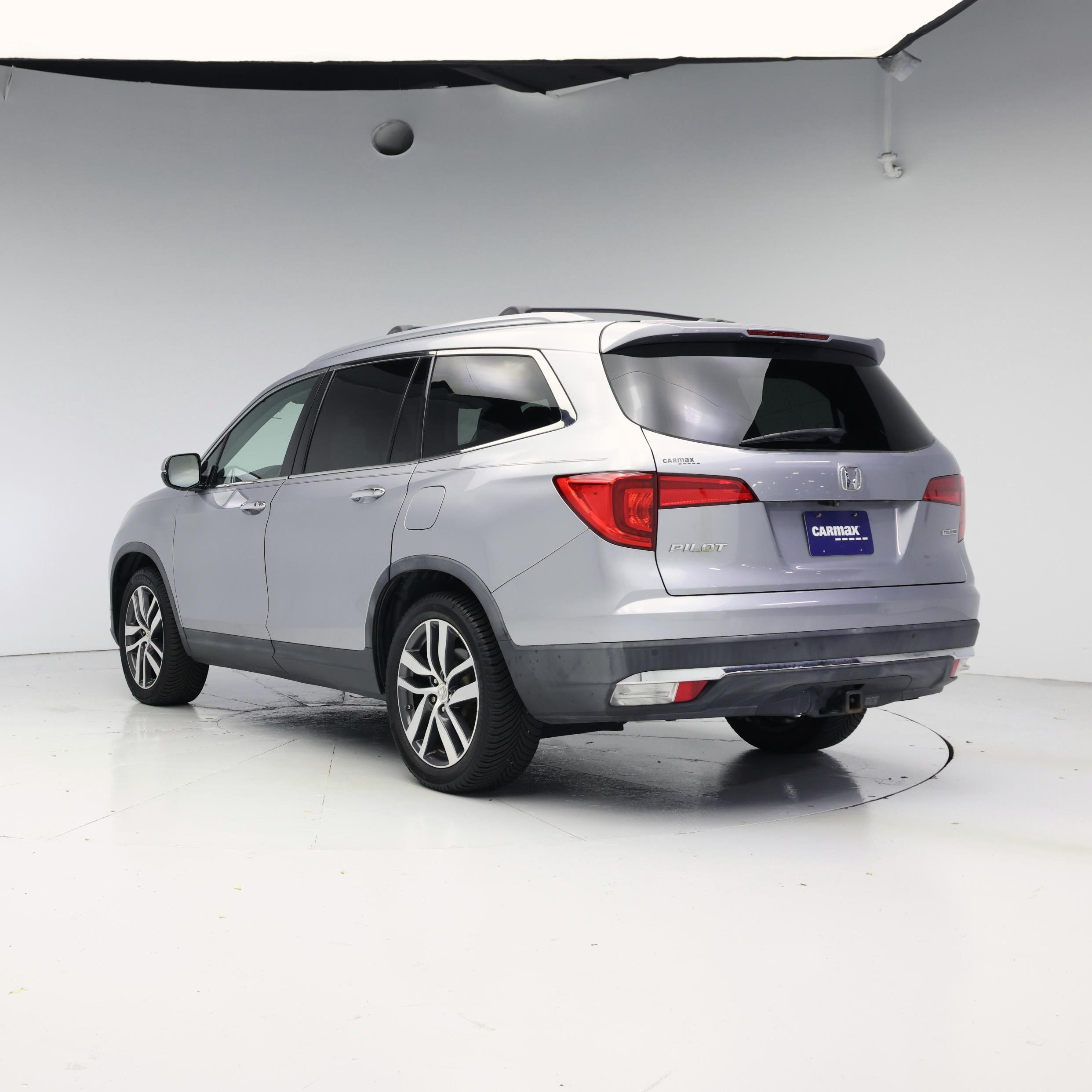 Thumbnail: 2016 Honda Pilot - 2