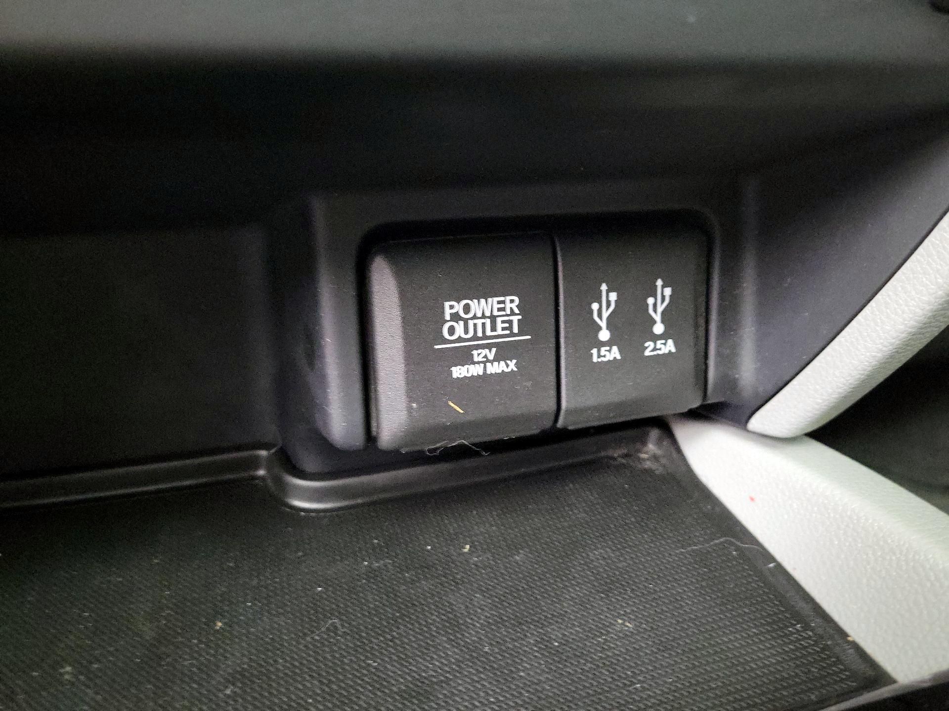 Thumbnail: 2016 Honda Pilot - 19